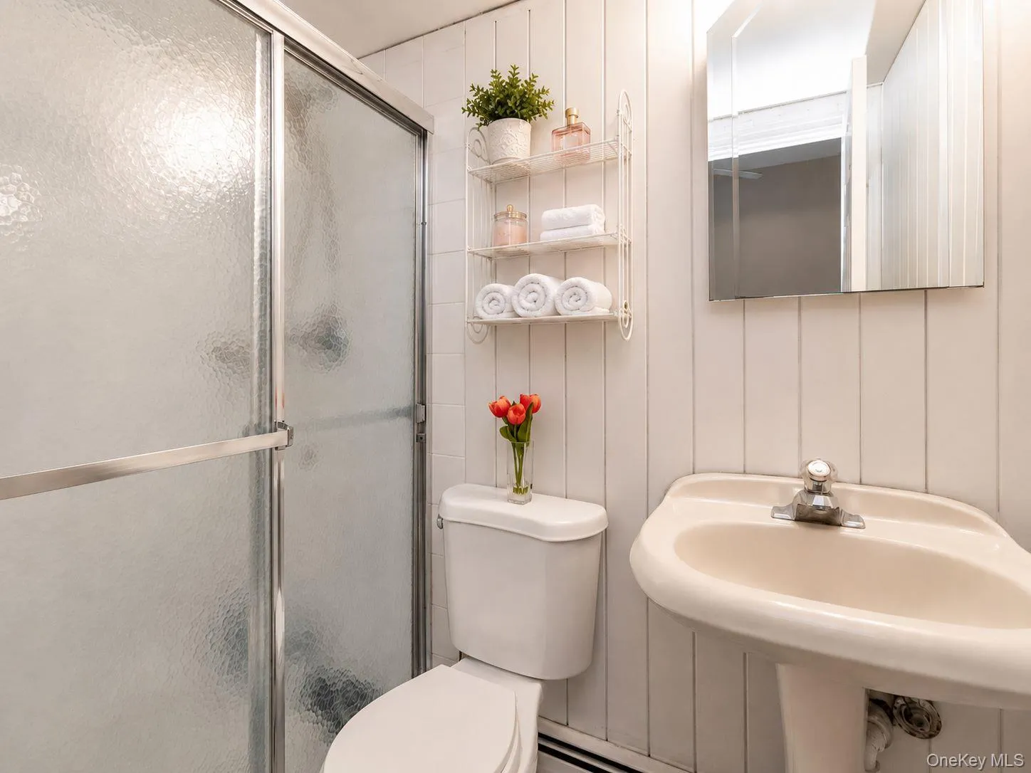 18 Kathy Court, Huntington, NY, 4 Bedrooms Bedrooms, 9 Rooms Rooms,3 BathroomsBathrooms,Residential,For Rent,Kathy,0,1030902 18 Kathy Court, Huntington, NY, 4 Bedrooms Bedrooms, 9 Rooms Rooms,3 BathroomsBathrooms,Residential,For Rent,Kathy,0,1030902