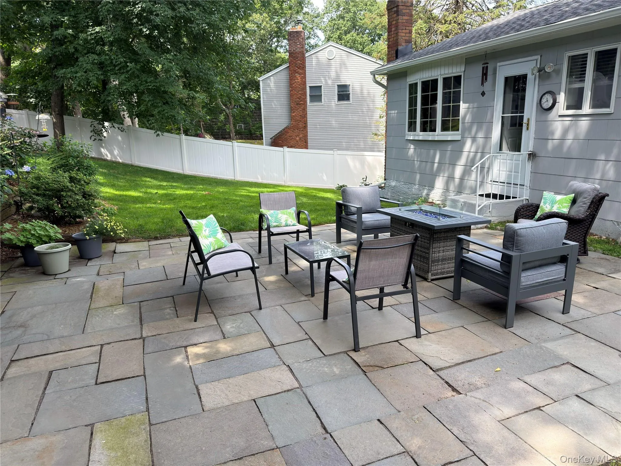 18 Kathy Court, Huntington, NY, 4 Bedrooms Bedrooms, 9 Rooms Rooms,3 BathroomsBathrooms,Residential,For Rent,Kathy,0,1030902 18 Kathy Court, Huntington, NY, 4 Bedrooms Bedrooms, 9 Rooms Rooms,3 BathroomsBathrooms,Residential,For Rent,Kathy,0,1030902