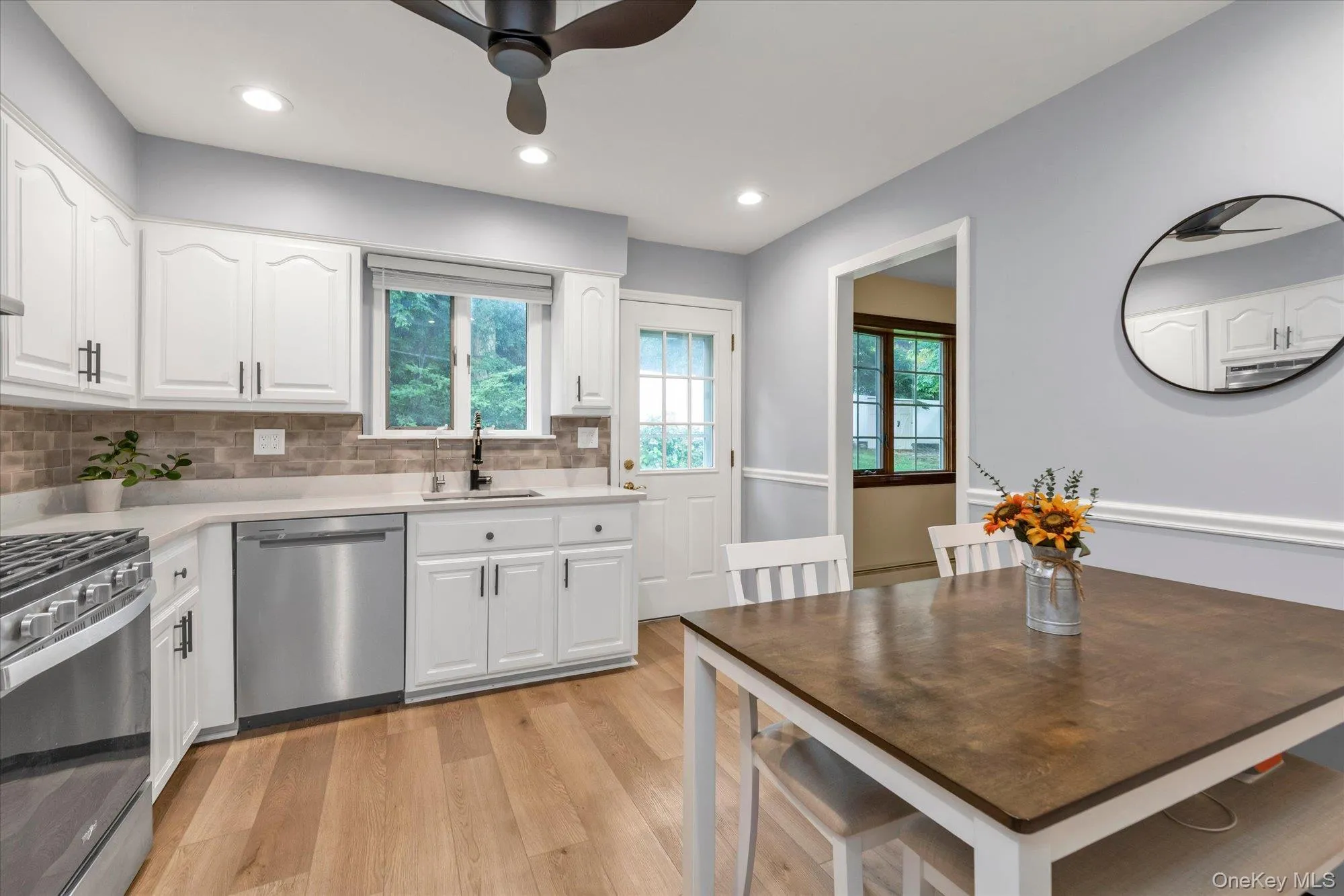 18 Kathy Court, Huntington, NY, 4 Bedrooms Bedrooms, 9 Rooms Rooms,3 BathroomsBathrooms,Residential,For Rent,Kathy,0,1030902 18 Kathy Court, Huntington, NY, 4 Bedrooms Bedrooms, 9 Rooms Rooms,3 BathroomsBathrooms,Residential,For Rent,Kathy,0,1030902