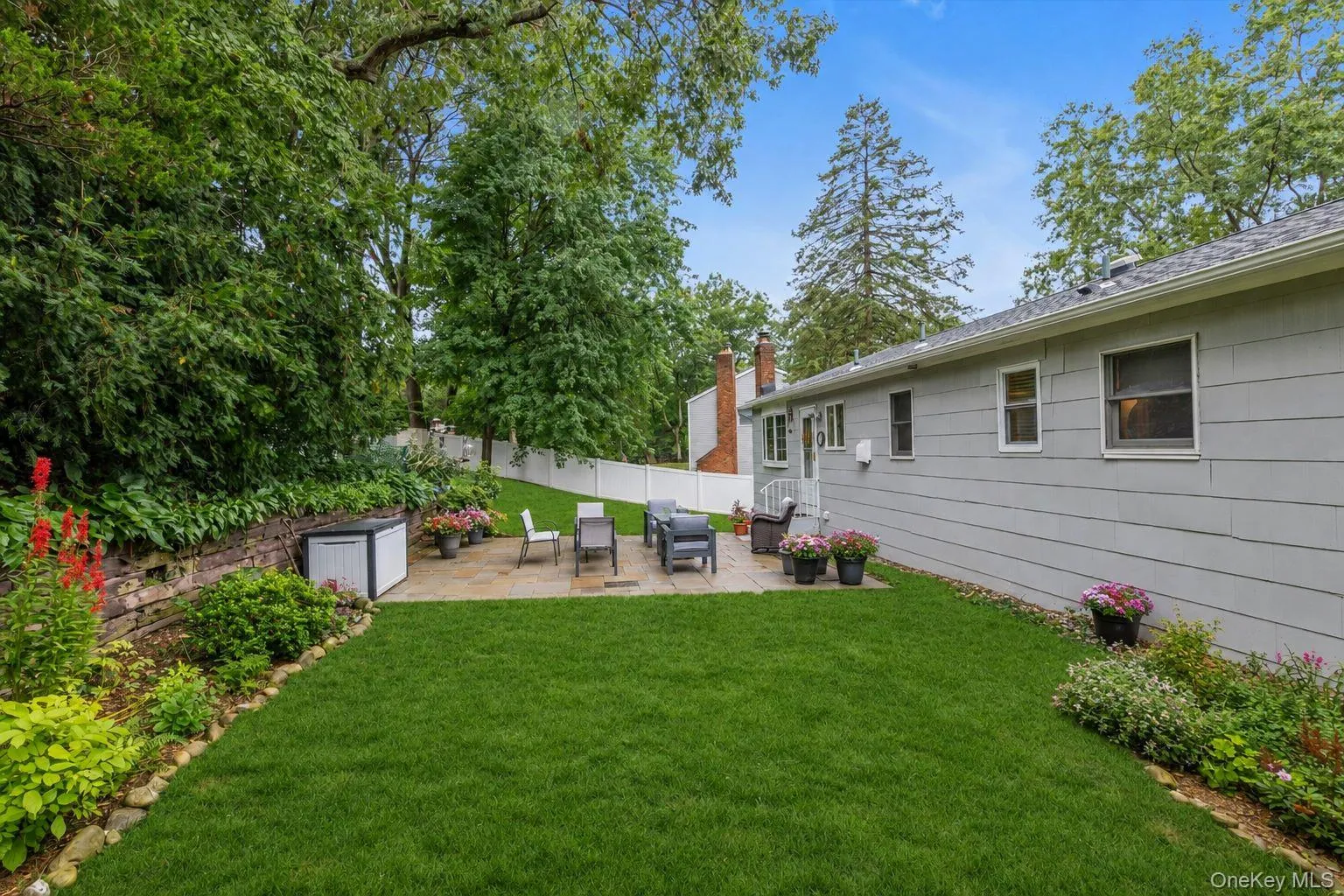 18 Kathy Court, Huntington, NY, 4 Bedrooms Bedrooms, 9 Rooms Rooms,3 BathroomsBathrooms,Residential,For Rent,Kathy,0,1030902 18 Kathy Court, Huntington, NY, 4 Bedrooms Bedrooms, 9 Rooms Rooms,3 BathroomsBathrooms,Residential,For Rent,Kathy,0,1030902