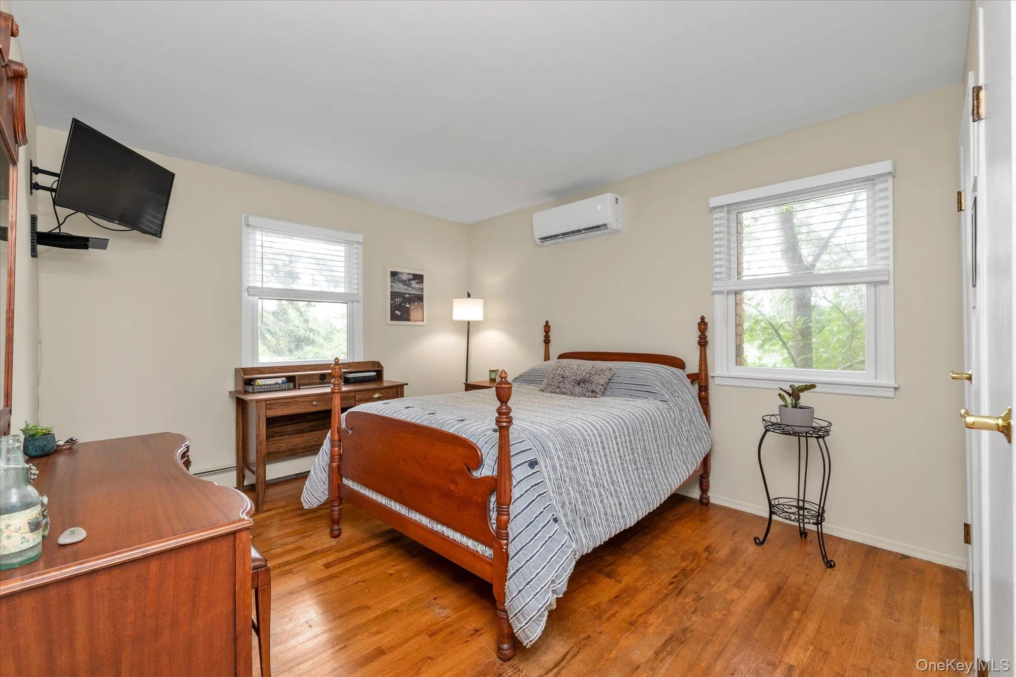 18 Kathy Court, Huntington, NY, 4 Bedrooms Bedrooms, 9 Rooms Rooms,3 BathroomsBathrooms,Residential,For Rent,Kathy,0,1030902 18 Kathy Court, Huntington, NY, 4 Bedrooms Bedrooms, 9 Rooms Rooms,3 BathroomsBathrooms,Residential,For Rent,Kathy,0,1030902