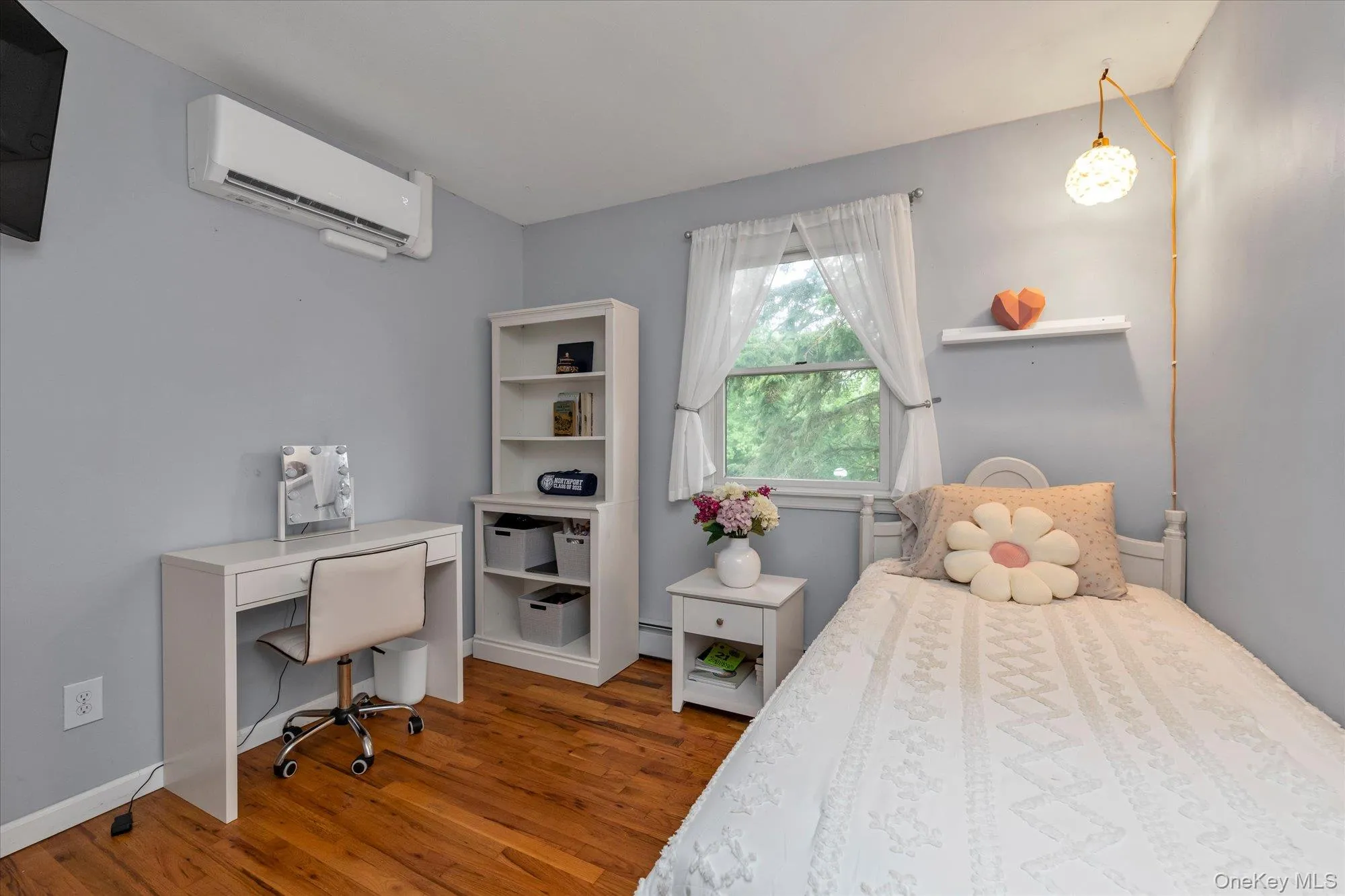 18 Kathy Court, Huntington, NY, 4 Bedrooms Bedrooms, 9 Rooms Rooms,3 BathroomsBathrooms,Residential,For Rent,Kathy,0,1030902 18 Kathy Court, Huntington, NY, 4 Bedrooms Bedrooms, 9 Rooms Rooms,3 BathroomsBathrooms,Residential,For Rent,Kathy,0,1030902