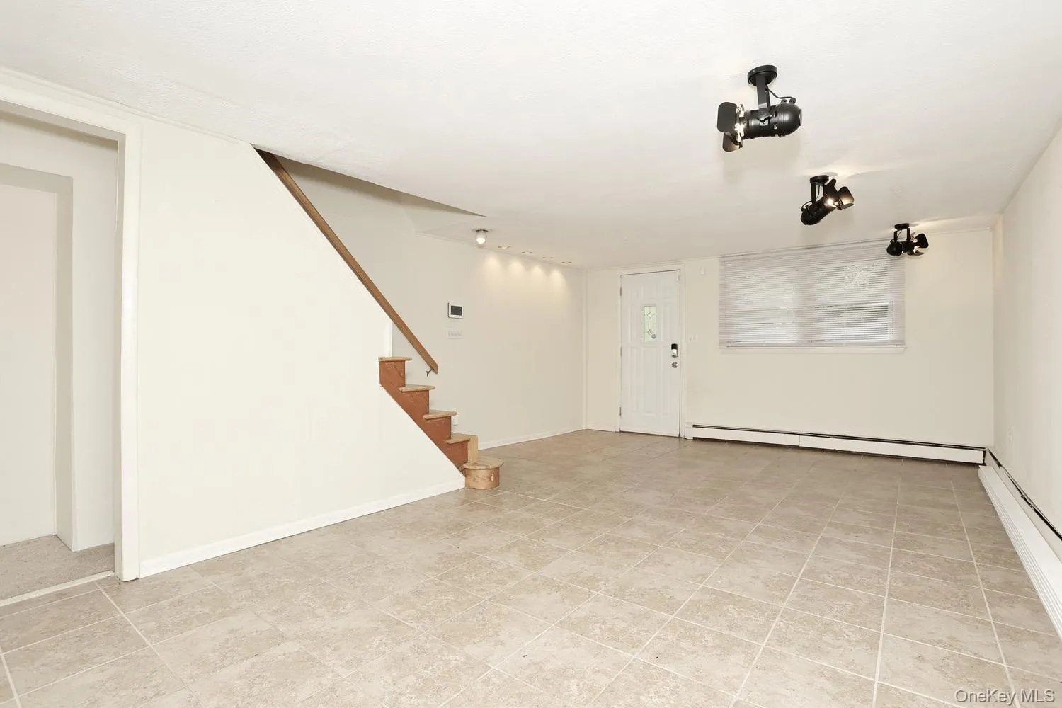 160 Pascack Road, Ramapo, NY, 3 Bedrooms Bedrooms, 6 Rooms Rooms,2 BathroomsBathrooms,Residential,For Rent,Pascack,0,1030909 160 Pascack Road, Ramapo, NY, 3 Bedrooms Bedrooms, 6 Rooms Rooms,2 BathroomsBathrooms,Residential,For Rent,Pascack,0,1030909