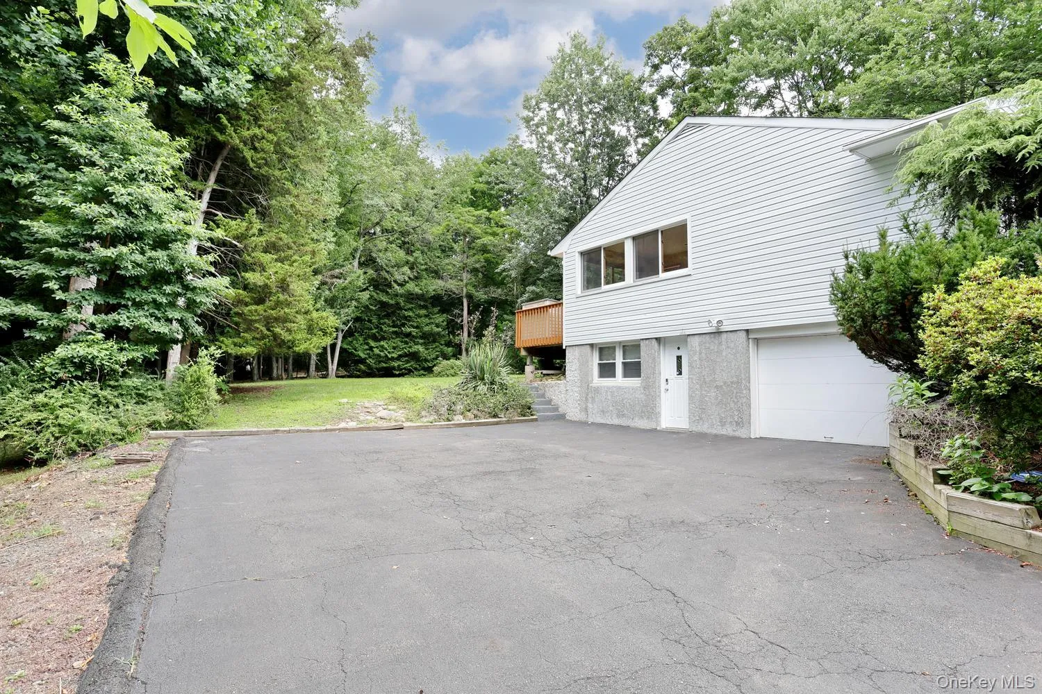160 Pascack Road, Ramapo, NY, 3 Bedrooms Bedrooms, 6 Rooms Rooms,2 BathroomsBathrooms,Residential,For Rent,Pascack,0,1030909 160 Pascack Road, Ramapo, NY, 3 Bedrooms Bedrooms, 6 Rooms Rooms,2 BathroomsBathrooms,Residential,For Rent,Pascack,0,1030909