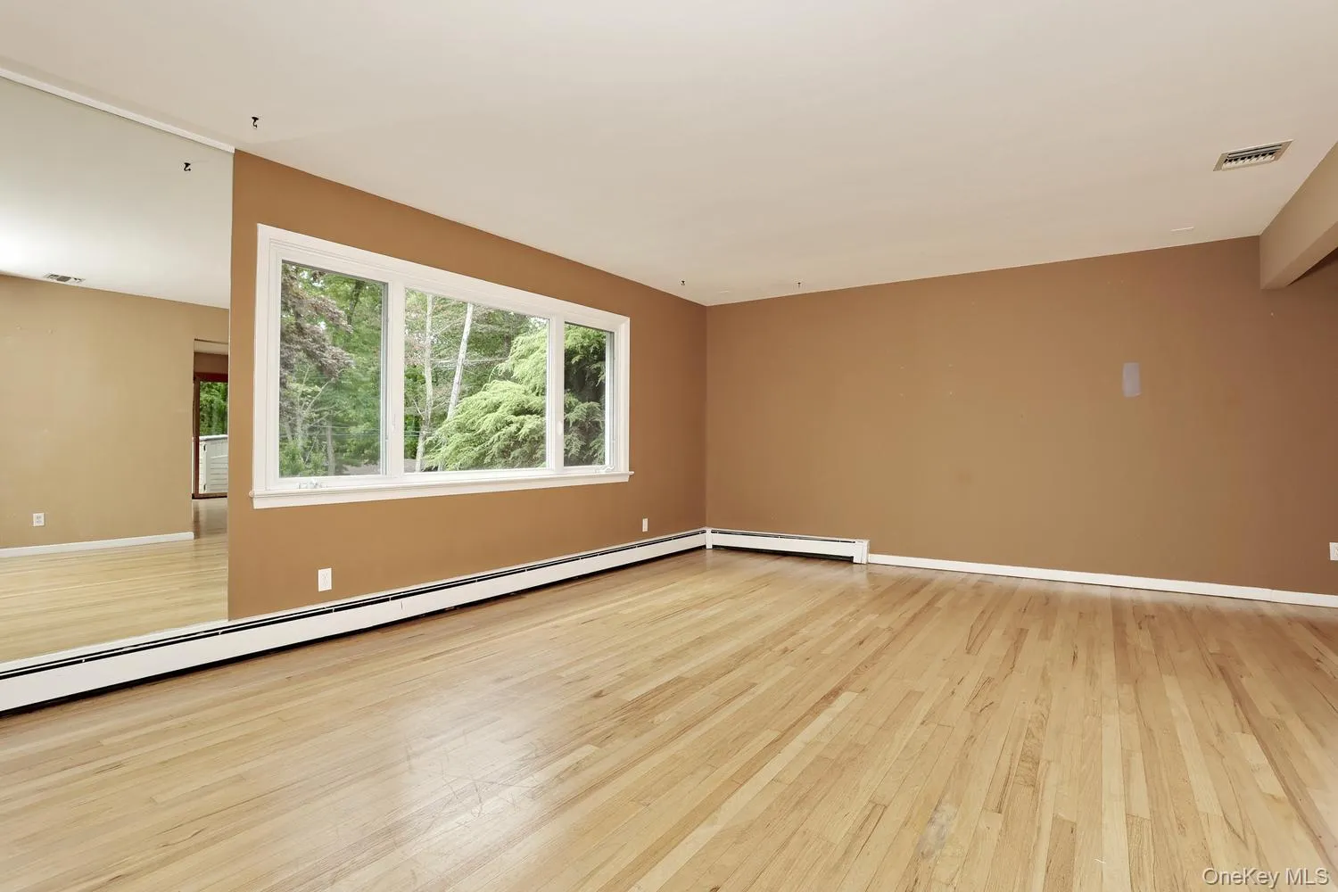 160 Pascack Road, Ramapo, NY, 3 Bedrooms Bedrooms, 6 Rooms Rooms,2 BathroomsBathrooms,Residential,For Rent,Pascack,0,1030909 160 Pascack Road, Ramapo, NY, 3 Bedrooms Bedrooms, 6 Rooms Rooms,2 BathroomsBathrooms,Residential,For Rent,Pascack,0,1030909