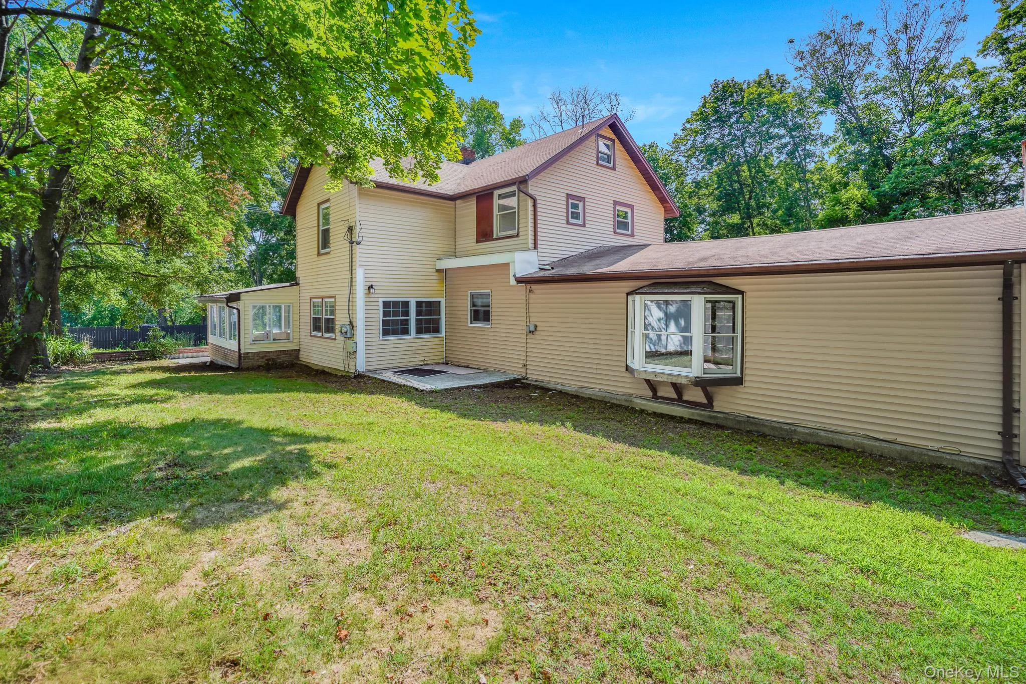 23 Kent Avenue, Poughkeepsie (town), NY, 3 Bedrooms Bedrooms, 10 Rooms Rooms,2 BathroomsBathrooms,Residential,For Rent,Kent,0,1030910 23 Kent Avenue, Poughkeepsie (town), NY, 3 Bedrooms Bedrooms, 10 Rooms Rooms,2 BathroomsBathrooms,Residential,For Rent,Kent,0,1030910