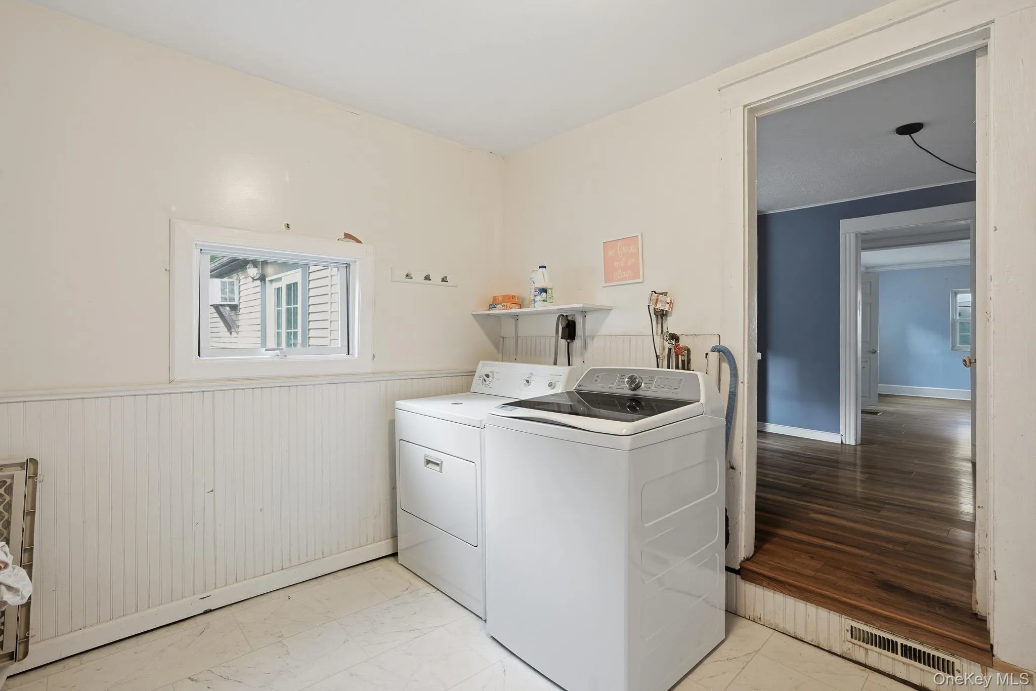 23 Kent Avenue, Poughkeepsie (town), NY, 3 Bedrooms Bedrooms, 10 Rooms Rooms,2 BathroomsBathrooms,Residential,For Rent,Kent,0,1030910 23 Kent Avenue, Poughkeepsie (town), NY, 3 Bedrooms Bedrooms, 10 Rooms Rooms,2 BathroomsBathrooms,Residential,For Rent,Kent,0,1030910