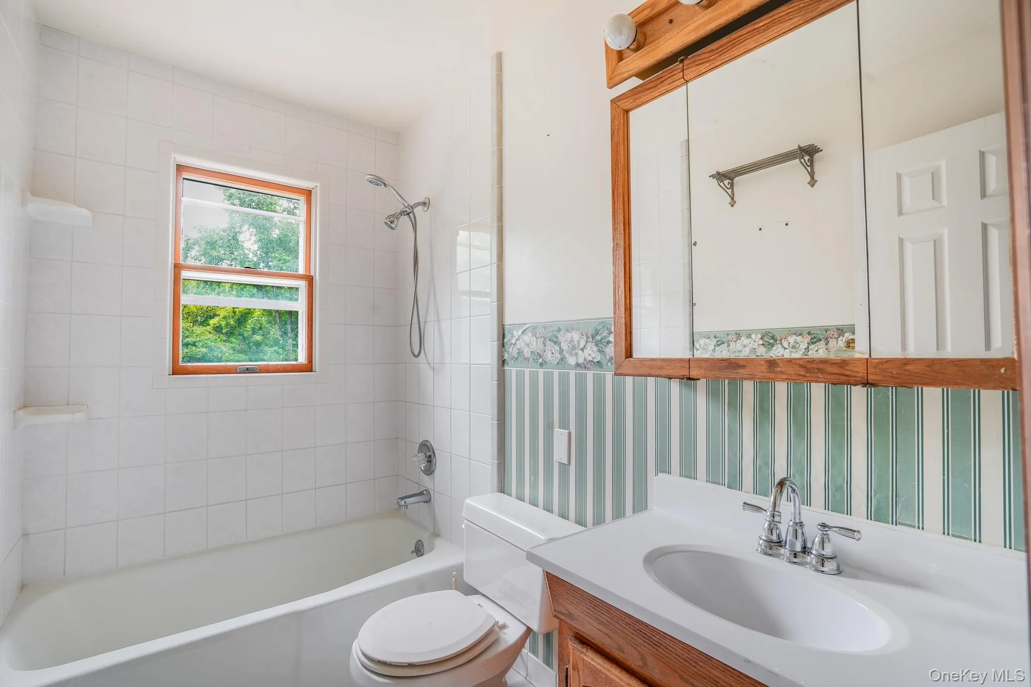 54 Bowe Lane, Beekman, NY, 3 Bedrooms Bedrooms, 8 Rooms Rooms,3 BathroomsBathrooms,Residential,For Rent,Bowe,0,1030911 54 Bowe Lane, Beekman, NY, 3 Bedrooms Bedrooms, 8 Rooms Rooms,3 BathroomsBathrooms,Residential,For Rent,Bowe,0,1030911