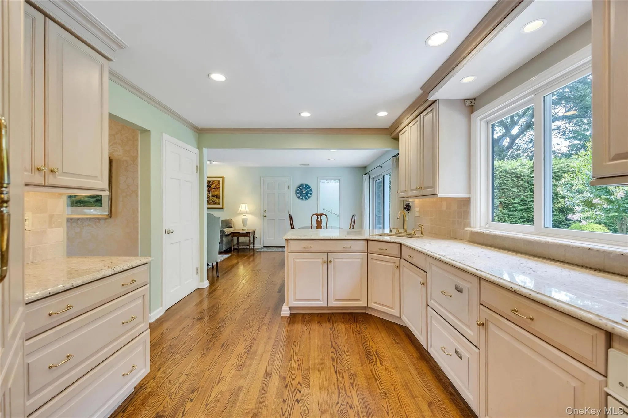 6 Crown Hill Road, Huntington, NY, 4 Bedrooms Bedrooms, 7 Rooms Rooms,2 BathroomsBathrooms,Residential,For Rent,Crown Hill,0,1030913 6 Crown Hill Road, Huntington, NY, 4 Bedrooms Bedrooms, 7 Rooms Rooms,2 BathroomsBathrooms,Residential,For Rent,Crown Hill,0,1030913