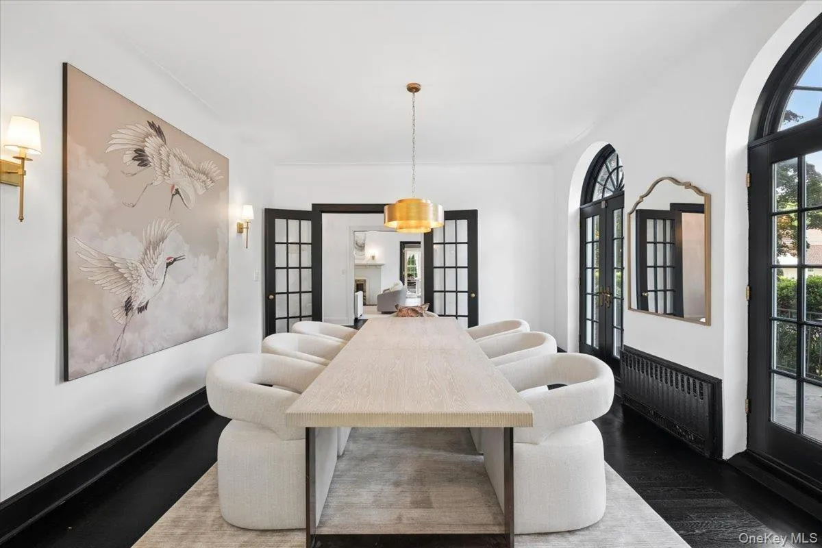 451 Beechmont Drive, New Rochelle, NY, 7 Bedrooms Bedrooms, 13 Rooms Rooms,5 BathroomsBathrooms,Residential,For Rent,Beechmont,0,1030915 451 Beechmont Drive, New Rochelle, NY, 7 Bedrooms Bedrooms, 13 Rooms Rooms,5 BathroomsBathrooms,Residential,For Rent,Beechmont,0,1030915