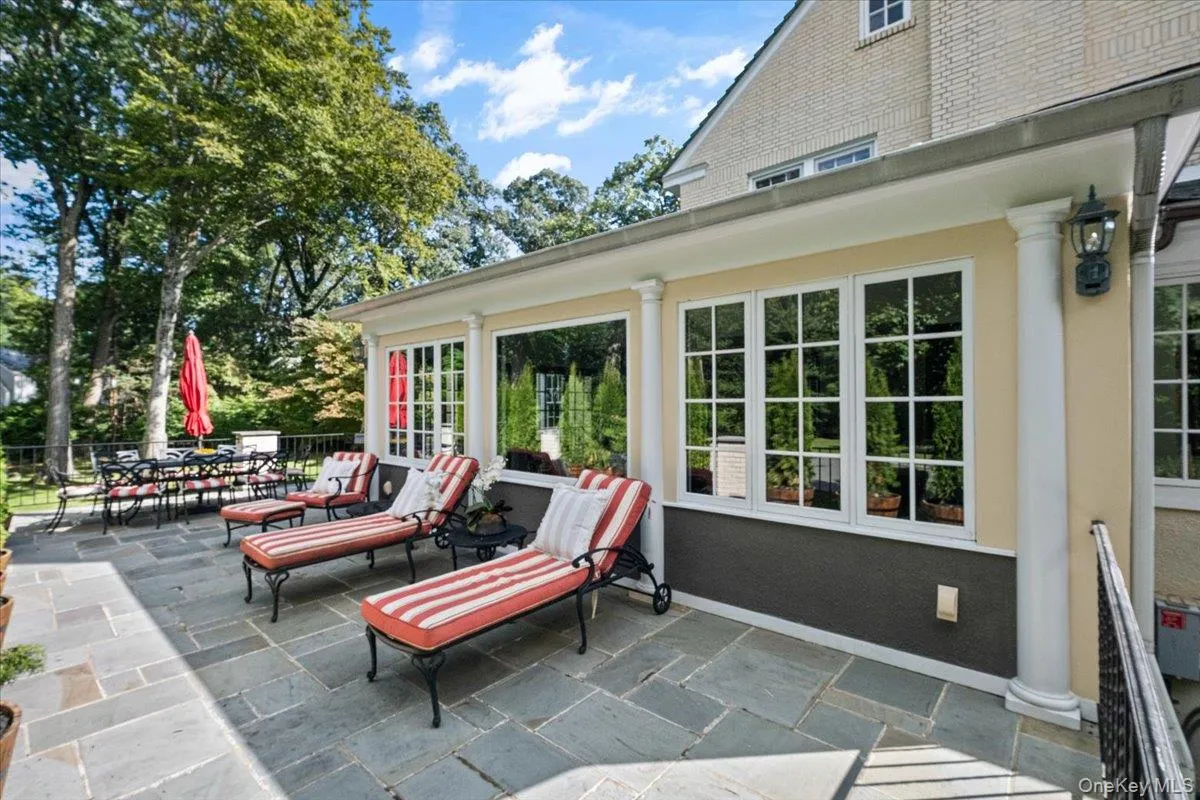 451 Beechmont Drive, New Rochelle, NY, 7 Bedrooms Bedrooms, 13 Rooms Rooms,5 BathroomsBathrooms,Residential,For Rent,Beechmont,0,1030915 451 Beechmont Drive, New Rochelle, NY, 7 Bedrooms Bedrooms, 13 Rooms Rooms,5 BathroomsBathrooms,Residential,For Rent,Beechmont,0,1030915