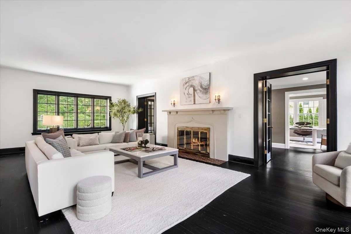 451 Beechmont Drive, New Rochelle, NY, 7 Bedrooms Bedrooms, 13 Rooms Rooms,5 BathroomsBathrooms,Residential,For Rent,Beechmont,0,1030915 451 Beechmont Drive, New Rochelle, NY, 7 Bedrooms Bedrooms, 13 Rooms Rooms,5 BathroomsBathrooms,Residential,For Rent,Beechmont,0,1030915
