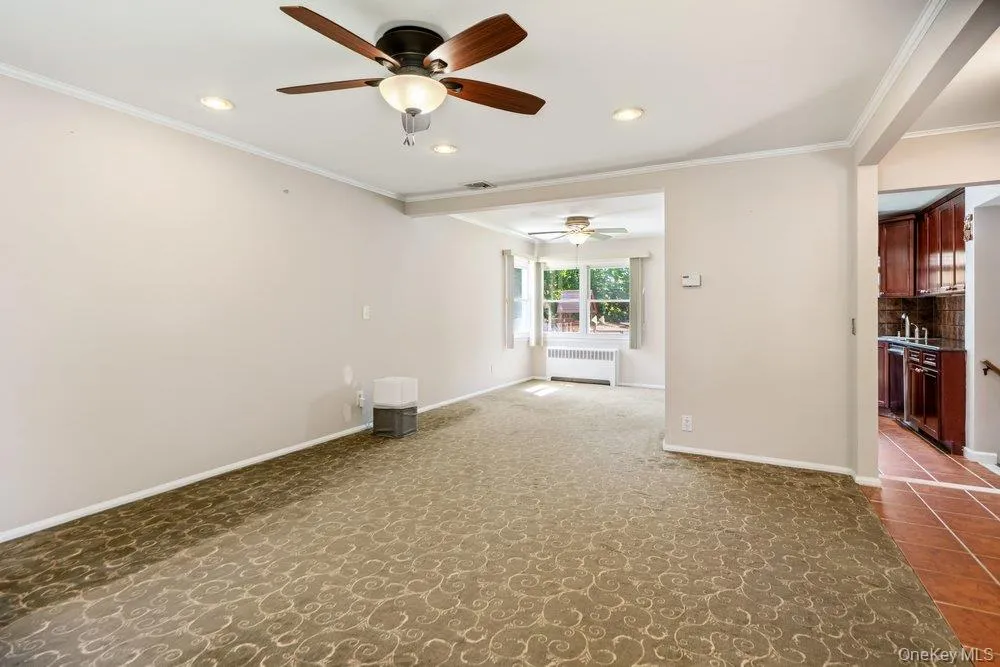 8 Radnor Court, Oyster Bay, NY, 5 Bedrooms Bedrooms, 9 Rooms Rooms,2 BathroomsBathrooms,Residential Lease,For Rent,Radnor,0,1030924 8 Radnor Court, Oyster Bay, NY, 5 Bedrooms Bedrooms, 9 Rooms Rooms,2 BathroomsBathrooms,Residential Lease,For Rent,Radnor,0,1030924