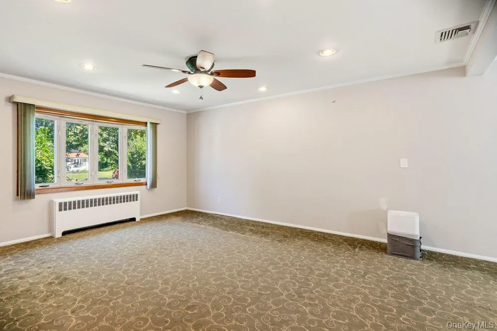 8 Radnor Court, Oyster Bay, NY, 5 Bedrooms Bedrooms, 9 Rooms Rooms,2 BathroomsBathrooms,Residential Lease,For Rent,Radnor,0,1030924 8 Radnor Court, Oyster Bay, NY, 5 Bedrooms Bedrooms, 9 Rooms Rooms,2 BathroomsBathrooms,Residential Lease,For Rent,Radnor,0,1030924