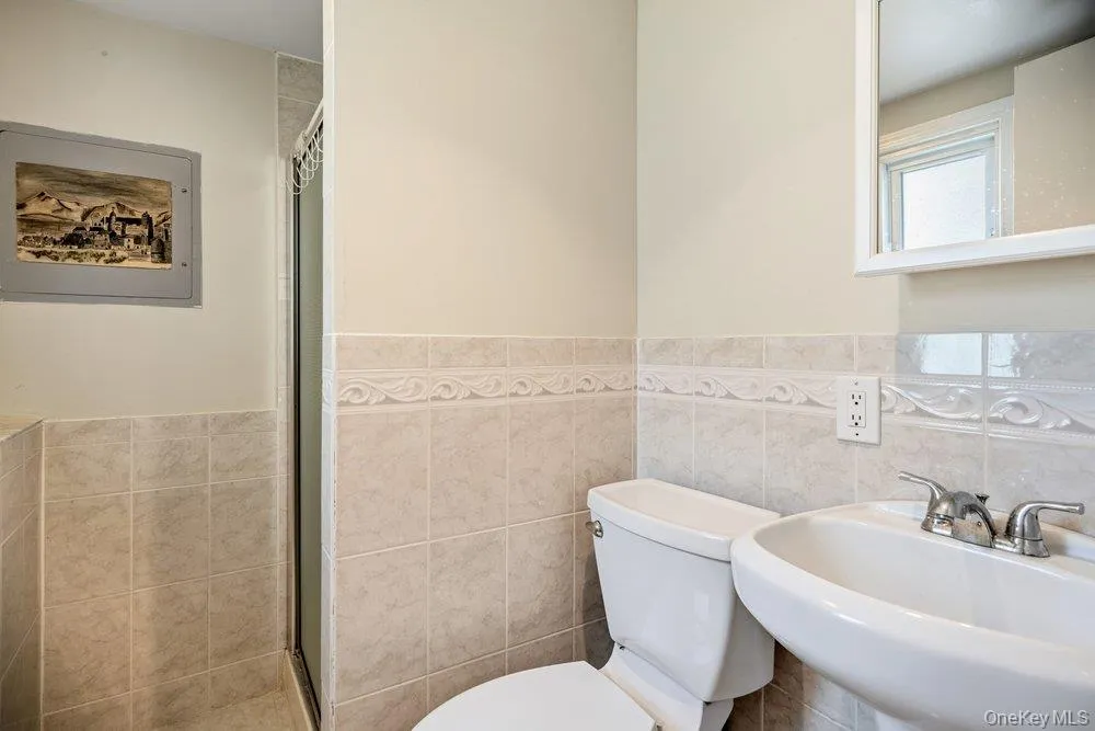 8 Radnor Court, Oyster Bay, NY, 5 Bedrooms Bedrooms, 9 Rooms Rooms,2 BathroomsBathrooms,Residential Lease,For Rent,Radnor,0,1030924 8 Radnor Court, Oyster Bay, NY, 5 Bedrooms Bedrooms, 9 Rooms Rooms,2 BathroomsBathrooms,Residential Lease,For Rent,Radnor,0,1030924
