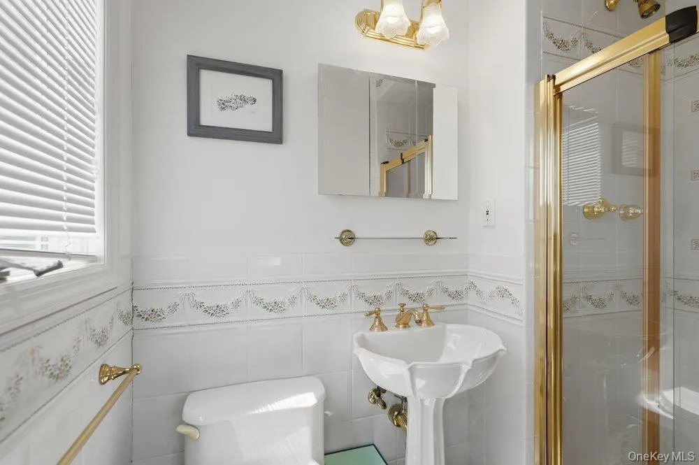 282 Belvedere Drive, Islip, NY, 4 Bedrooms Bedrooms, 10 Rooms Rooms,3 BathroomsBathrooms,Residential,For Rent,Belvedere,0,1030925 282 Belvedere Drive, Islip, NY, 4 Bedrooms Bedrooms, 10 Rooms Rooms,3 BathroomsBathrooms,Residential,For Rent,Belvedere,0,1030925