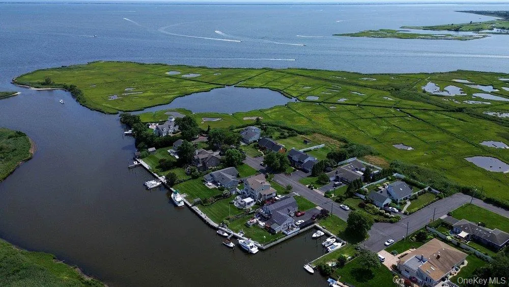282 Belvedere Drive, Islip, NY, 4 Bedrooms Bedrooms, 10 Rooms Rooms,3 BathroomsBathrooms,Residential,For Rent,Belvedere,0,1030925 282 Belvedere Drive, Islip, NY, 4 Bedrooms Bedrooms, 10 Rooms Rooms,3 BathroomsBathrooms,Residential,For Rent,Belvedere,0,1030925