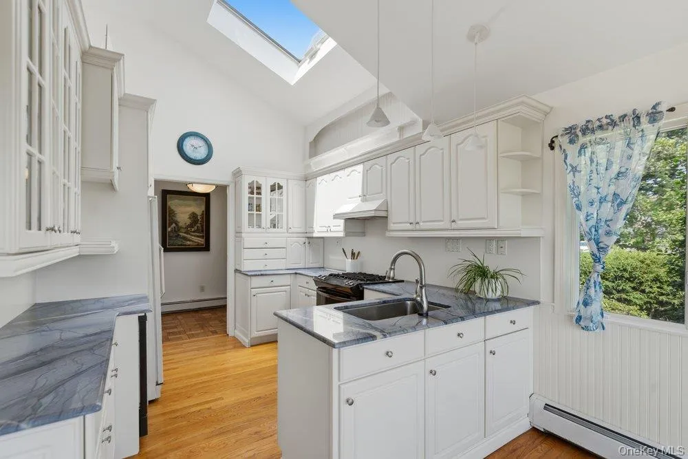 282 Belvedere Drive, Islip, NY, 4 Bedrooms Bedrooms, 10 Rooms Rooms,3 BathroomsBathrooms,Residential,For Rent,Belvedere,0,1030925 282 Belvedere Drive, Islip, NY, 4 Bedrooms Bedrooms, 10 Rooms Rooms,3 BathroomsBathrooms,Residential,For Rent,Belvedere,0,1030925