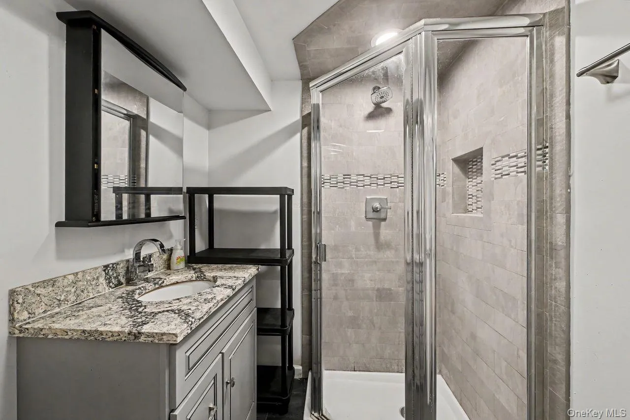 21 Clematis Road, Southeast, NY, 3 Bedrooms Bedrooms, 9 Rooms Rooms,1 BathroomBathrooms,Residential,For Rent,Clematis,0,1030928 21 Clematis Road, Southeast, NY, 3 Bedrooms Bedrooms, 9 Rooms Rooms,1 BathroomBathrooms,Residential,For Rent,Clematis,0,1030928