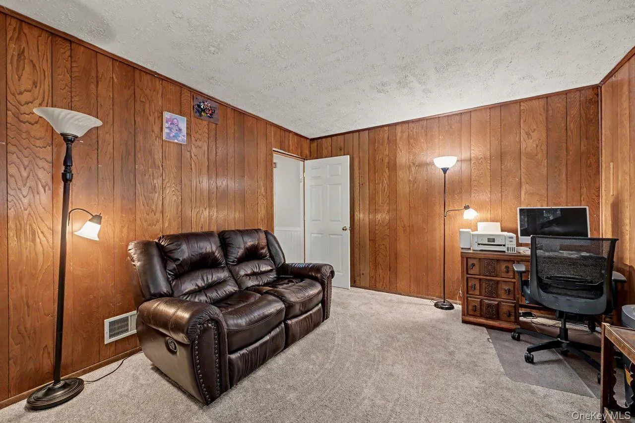 21 Clematis Road, Southeast, NY, 3 Bedrooms Bedrooms, 9 Rooms Rooms,1 BathroomBathrooms,Residential,For Rent,Clematis,0,1030928 21 Clematis Road, Southeast, NY, 3 Bedrooms Bedrooms, 9 Rooms Rooms,1 BathroomBathrooms,Residential,For Rent,Clematis,0,1030928
