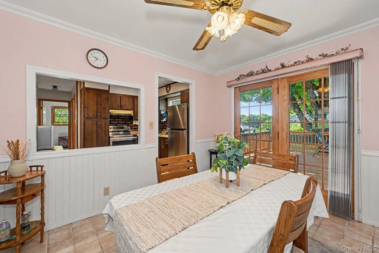 21 Clematis Road, Southeast, NY, 3 Bedrooms Bedrooms, 9 Rooms Rooms,1 BathroomBathrooms,Residential,For Rent,Clematis,0,1030928 21 Clematis Road, Southeast, NY, 3 Bedrooms Bedrooms, 9 Rooms Rooms,1 BathroomBathrooms,Residential,For Rent,Clematis,0,1030928