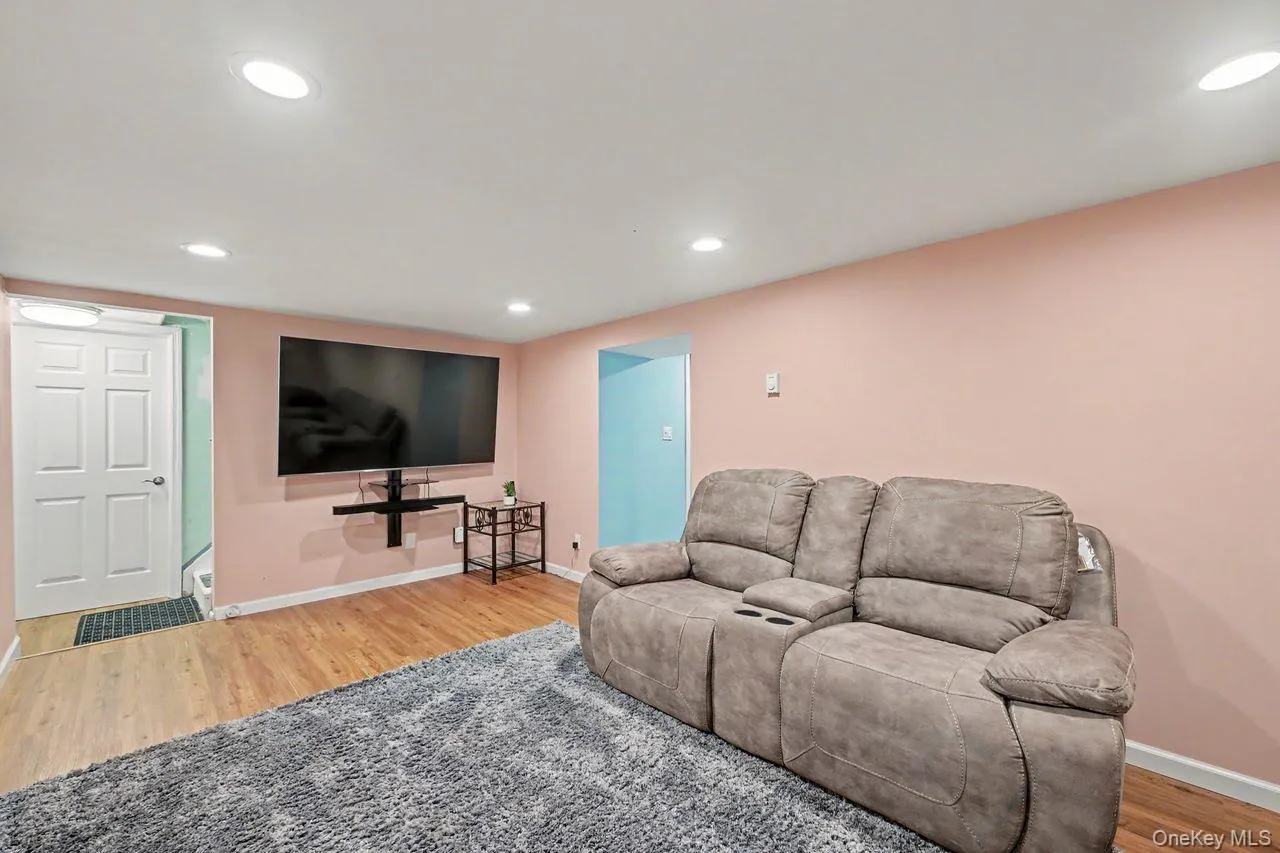 21 Clematis Road, Southeast, NY, 3 Bedrooms Bedrooms, 9 Rooms Rooms,1 BathroomBathrooms,Residential,For Rent,Clematis,0,1030928 21 Clematis Road, Southeast, NY, 3 Bedrooms Bedrooms, 9 Rooms Rooms,1 BathroomBathrooms,Residential,For Rent,Clematis,0,1030928