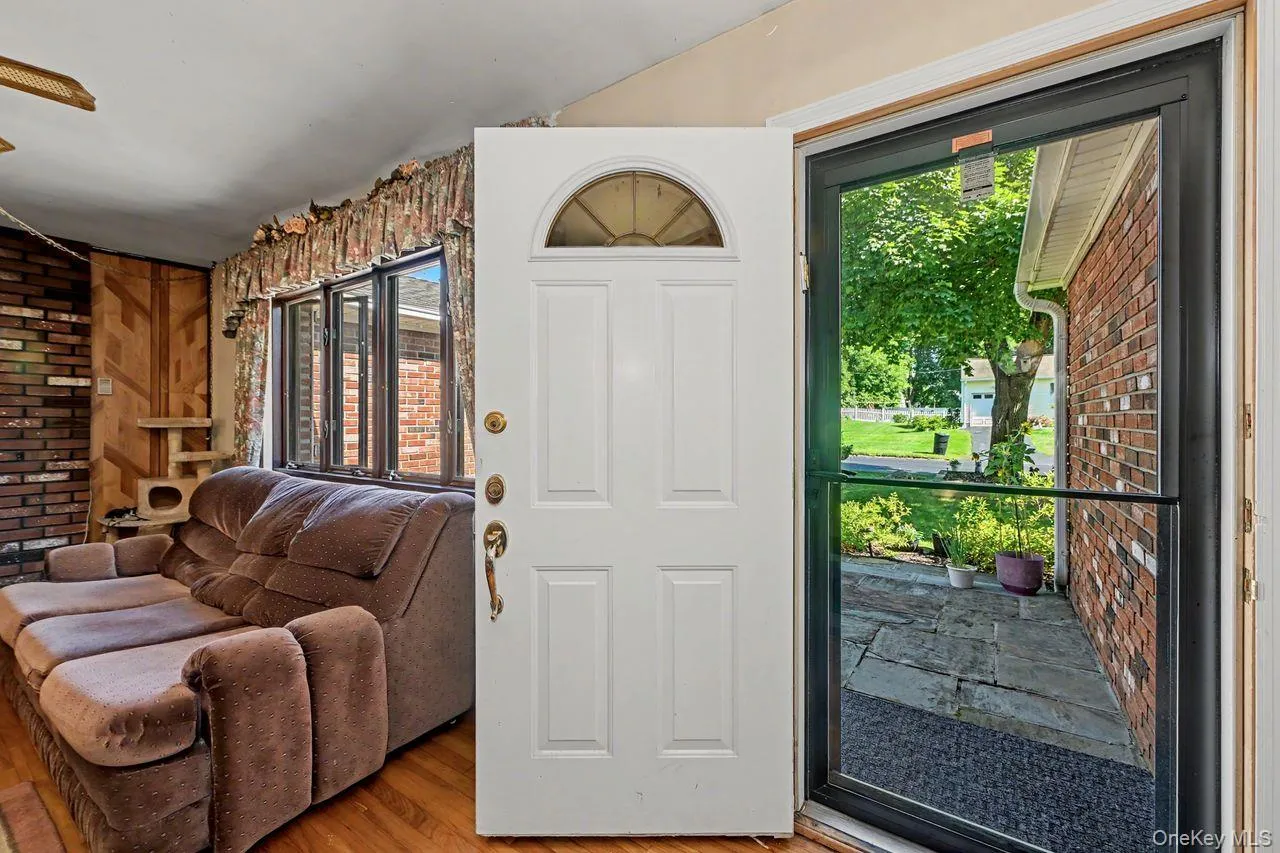 21 Clematis Road, Southeast, NY, 3 Bedrooms Bedrooms, 9 Rooms Rooms,1 BathroomBathrooms,Residential,For Rent,Clematis,0,1030928 21 Clematis Road, Southeast, NY, 3 Bedrooms Bedrooms, 9 Rooms Rooms,1 BathroomBathrooms,Residential,For Rent,Clematis,0,1030928