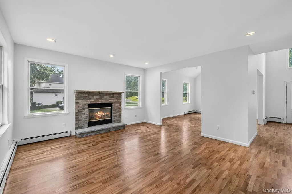 5 Lea Court, Ramapo, NY, 5 Bedrooms Bedrooms, 9 Rooms Rooms,3 BathroomsBathrooms,Residential,For Rent,Lea,0,1030930 5 Lea Court, Ramapo, NY, 5 Bedrooms Bedrooms, 9 Rooms Rooms,3 BathroomsBathrooms,Residential,For Rent,Lea,0,1030930