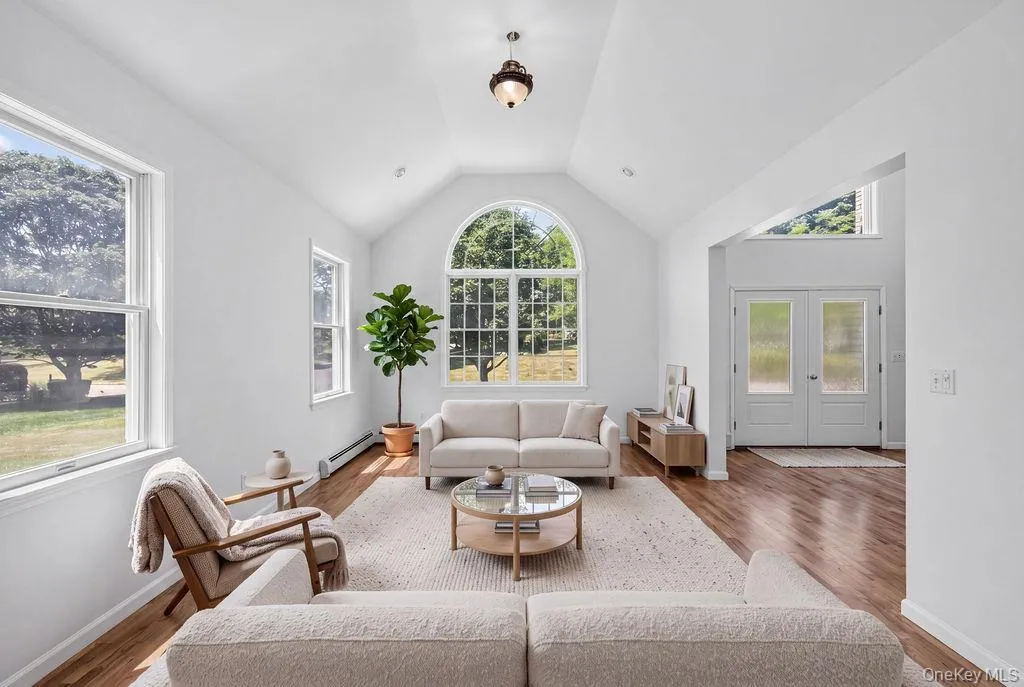 5 Lea Court, Ramapo, NY, 5 Bedrooms Bedrooms, 9 Rooms Rooms,3 BathroomsBathrooms,Residential,For Rent,Lea,0,1030930 5 Lea Court, Ramapo, NY, 5 Bedrooms Bedrooms, 9 Rooms Rooms,3 BathroomsBathrooms,Residential,For Rent,Lea,0,1030930