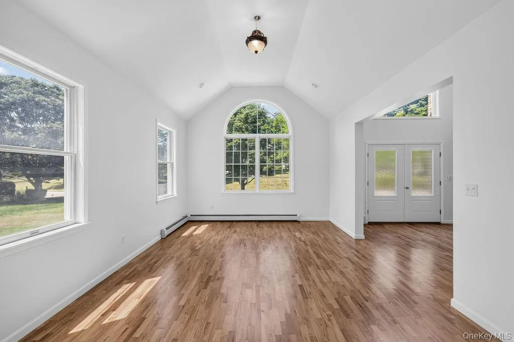 5 Lea Court, Ramapo, NY, 5 Bedrooms Bedrooms, 9 Rooms Rooms,3 BathroomsBathrooms,Residential,For Rent,Lea,0,1030930 5 Lea Court, Ramapo, NY, 5 Bedrooms Bedrooms, 9 Rooms Rooms,3 BathroomsBathrooms,Residential,For Rent,Lea,0,1030930