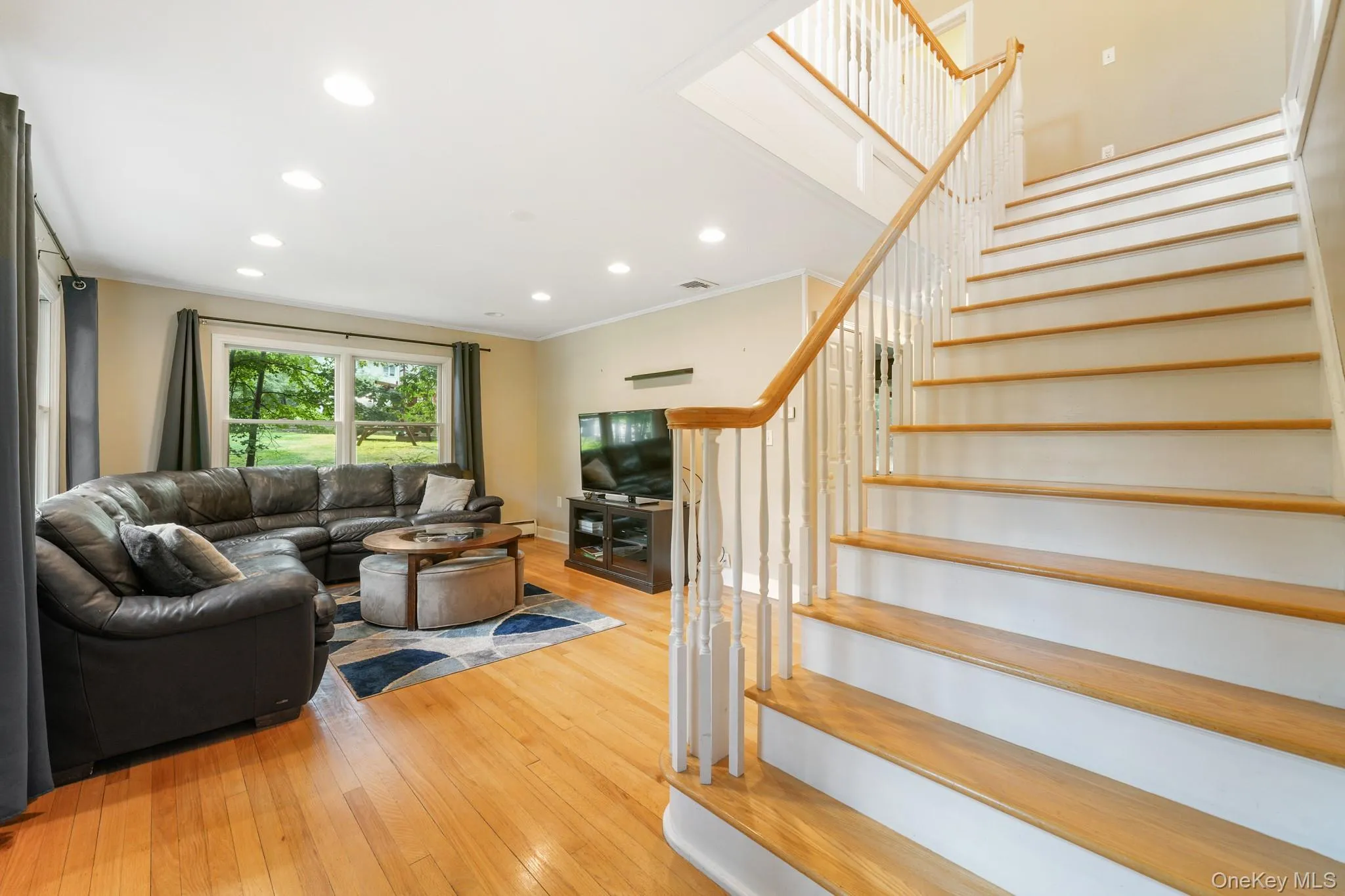 108 Ridge Road, Woodbury, NY, 5 Bedrooms Bedrooms, 8 Rooms Rooms,2 BathroomsBathrooms,Residential,For Rent,Ridge,0,1030932 108 Ridge Road, Woodbury, NY, 5 Bedrooms Bedrooms, 8 Rooms Rooms,2 BathroomsBathrooms,Residential,For Rent,Ridge,0,1030932