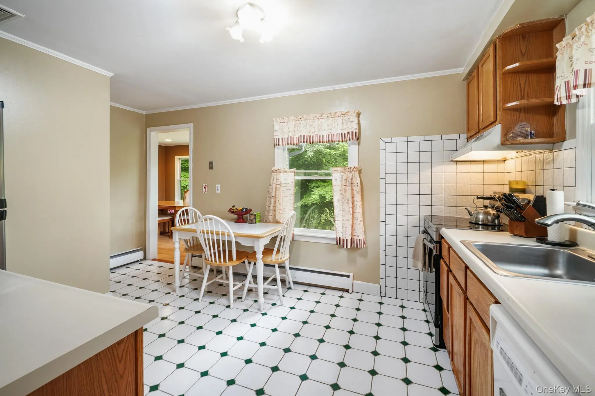 108 Ridge Road, Woodbury, NY, 5 Bedrooms Bedrooms, 8 Rooms Rooms,2 BathroomsBathrooms,Residential,For Rent,Ridge,0,1030932 108 Ridge Road, Woodbury, NY, 5 Bedrooms Bedrooms, 8 Rooms Rooms,2 BathroomsBathrooms,Residential,For Rent,Ridge,0,1030932