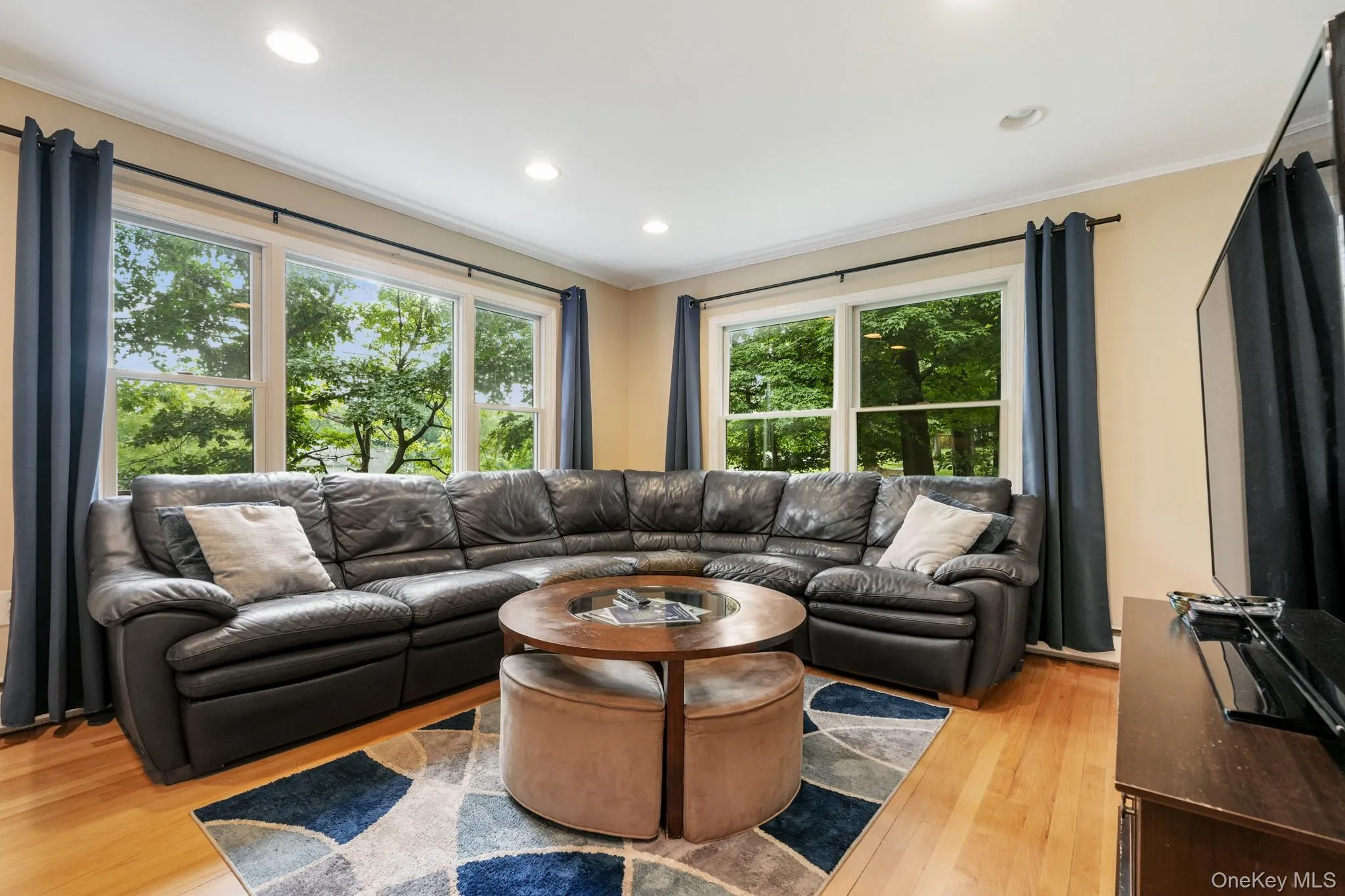 108 Ridge Road, Woodbury, NY, 5 Bedrooms Bedrooms, 8 Rooms Rooms,2 BathroomsBathrooms,Residential,For Rent,Ridge,0,1030932 108 Ridge Road, Woodbury, NY, 5 Bedrooms Bedrooms, 8 Rooms Rooms,2 BathroomsBathrooms,Residential,For Rent,Ridge,0,1030932