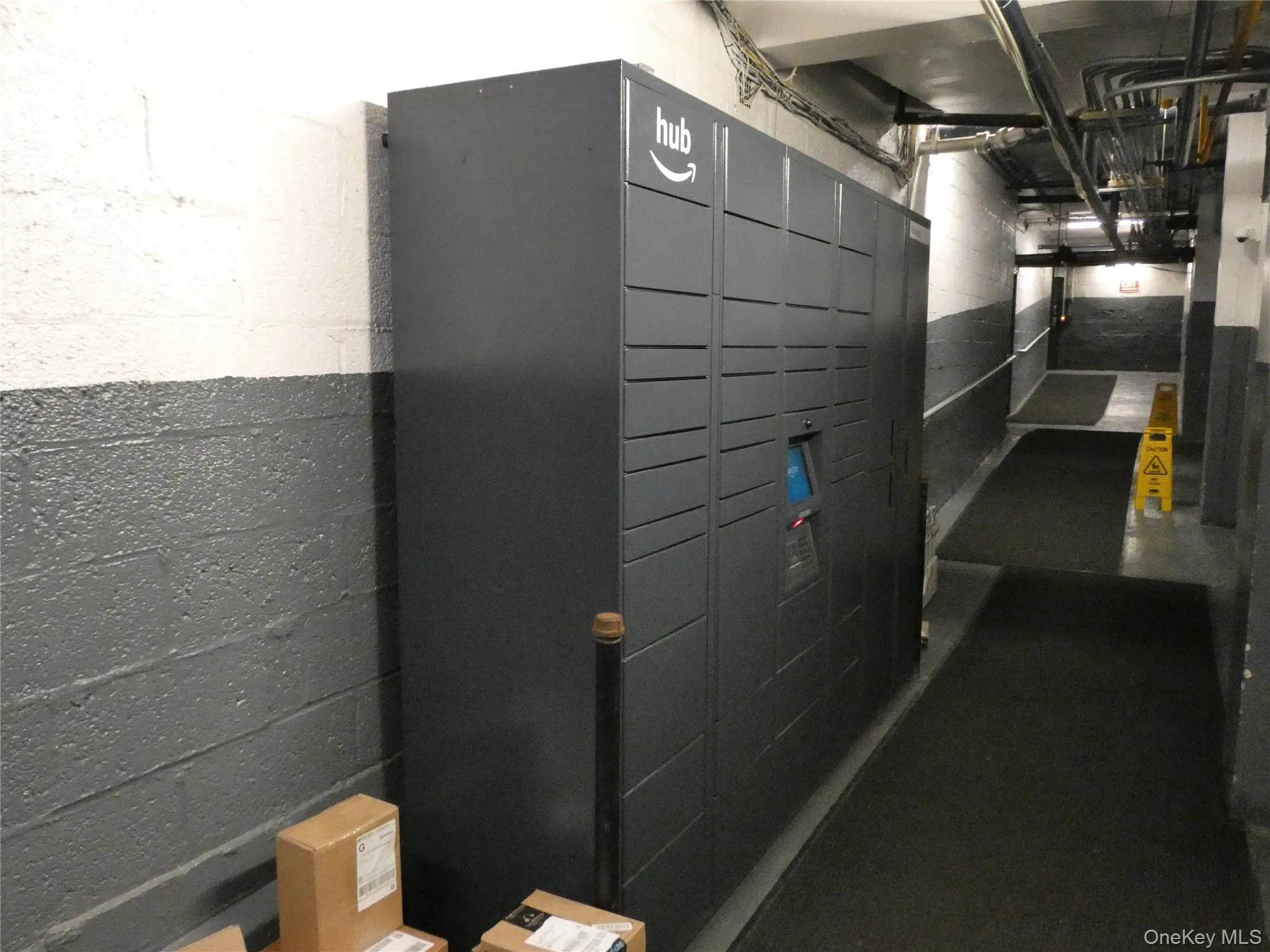 Amazon Locker Amazon Locker