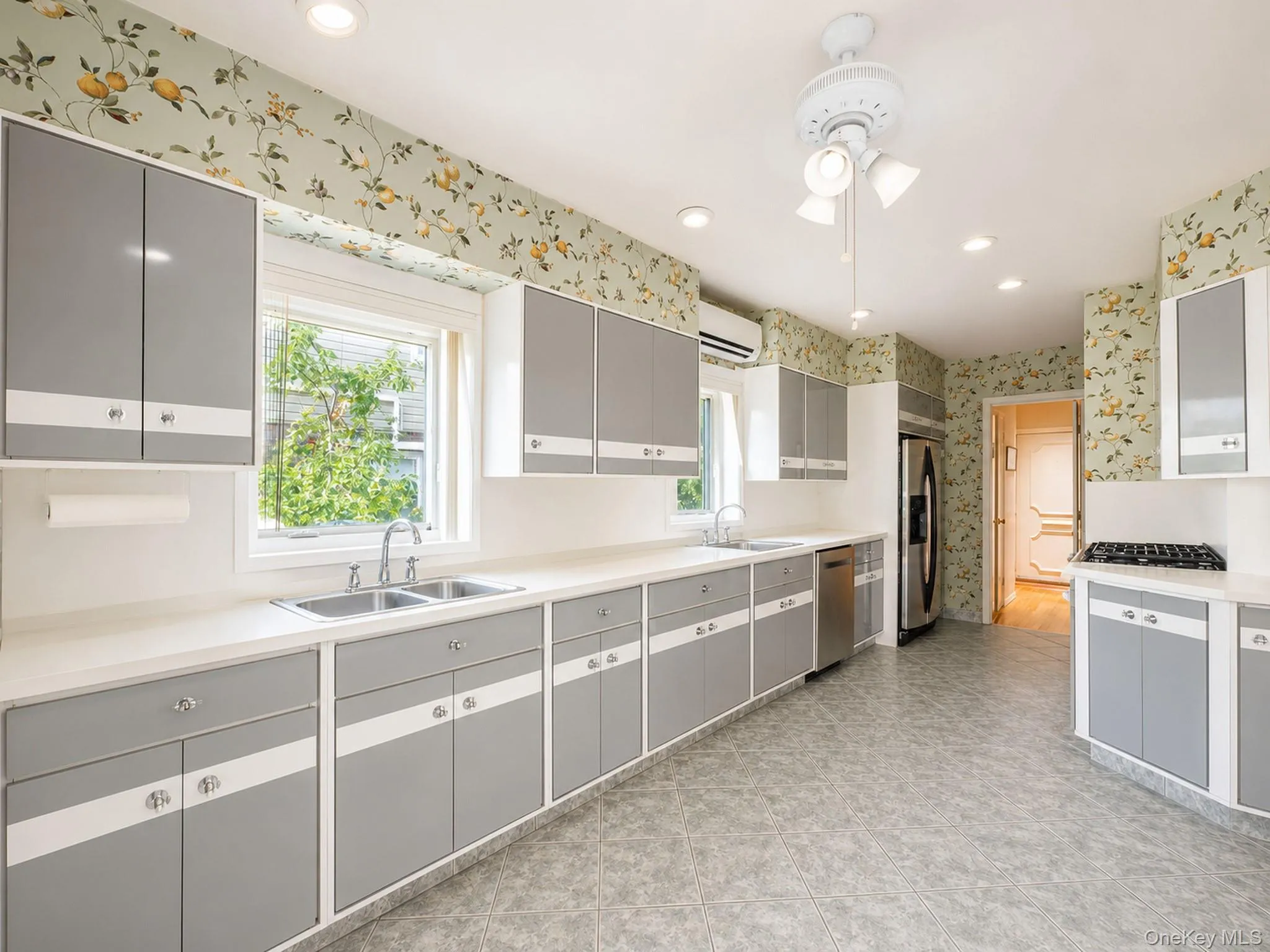 76-26 176th Street, New York, NY, 3 Bedrooms Bedrooms, 7 Rooms Rooms,2 BathroomsBathrooms,Residential,For Rent,176th,0,1030937 76-26 176th Street, New York, NY, 3 Bedrooms Bedrooms, 7 Rooms Rooms,2 BathroomsBathrooms,Residential,For Rent,176th,0,1030937