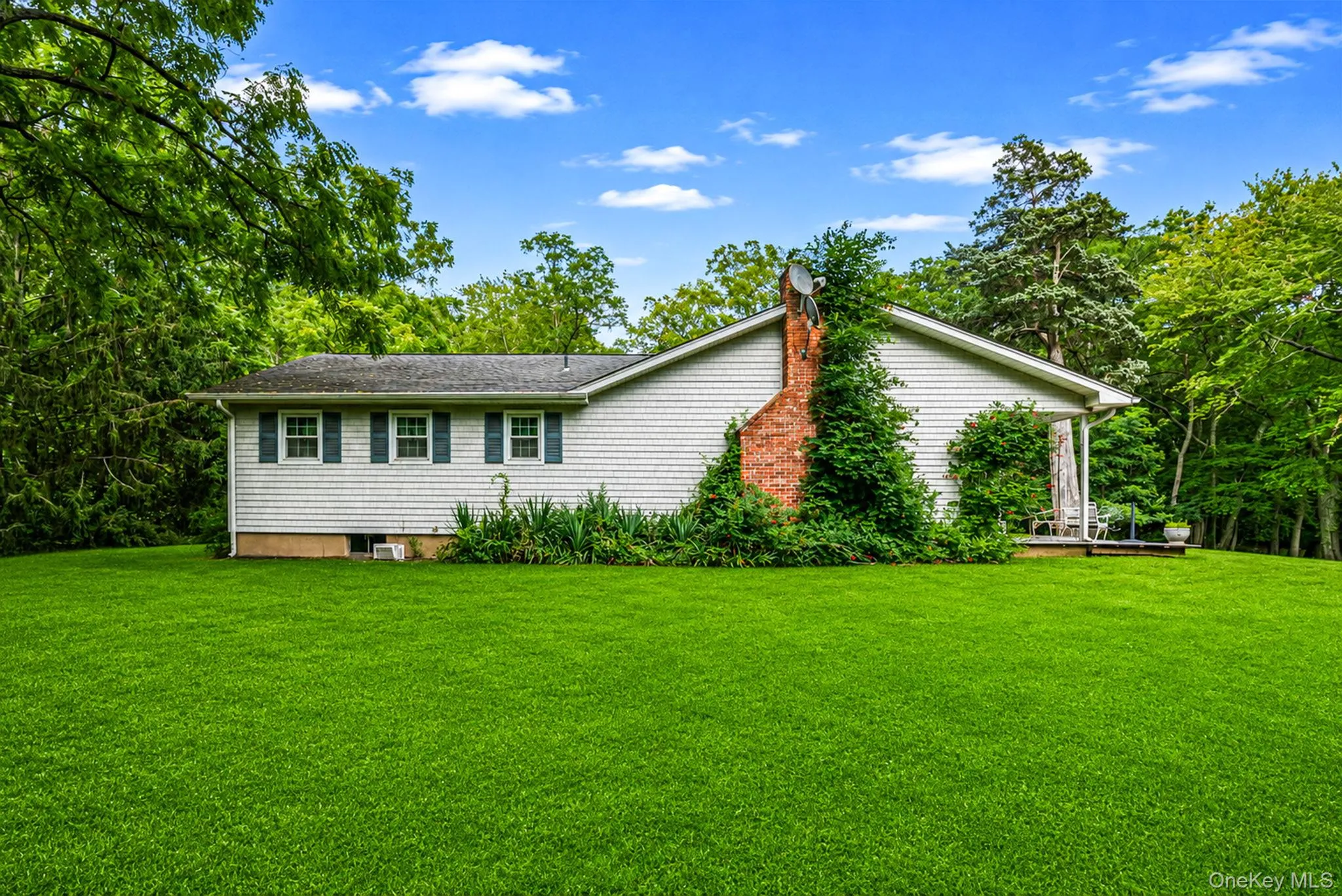 42 Bartlett Road, Brookhaven, NY, 3 Bedrooms Bedrooms, 8 Rooms Rooms,2 BathroomsBathrooms,Residential,For Rent,Bartlett,0,1030942 42 Bartlett Road, Brookhaven, NY, 3 Bedrooms Bedrooms, 8 Rooms Rooms,2 BathroomsBathrooms,Residential,For Rent,Bartlett,0,1030942