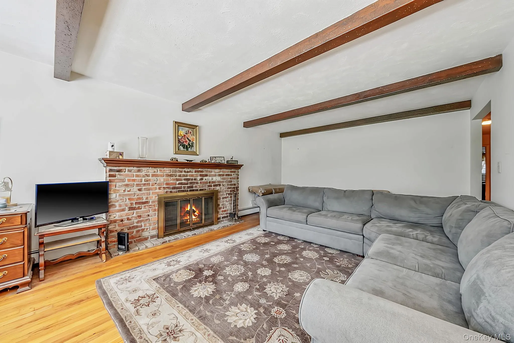 Den with 2nd fireplace Den with 2nd fireplace