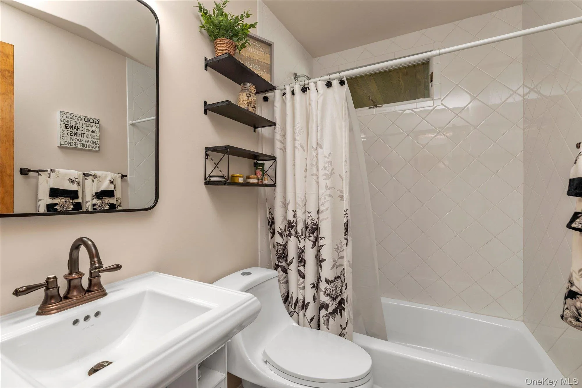 First floor full bathroom for guests First floor full bathroom for guests