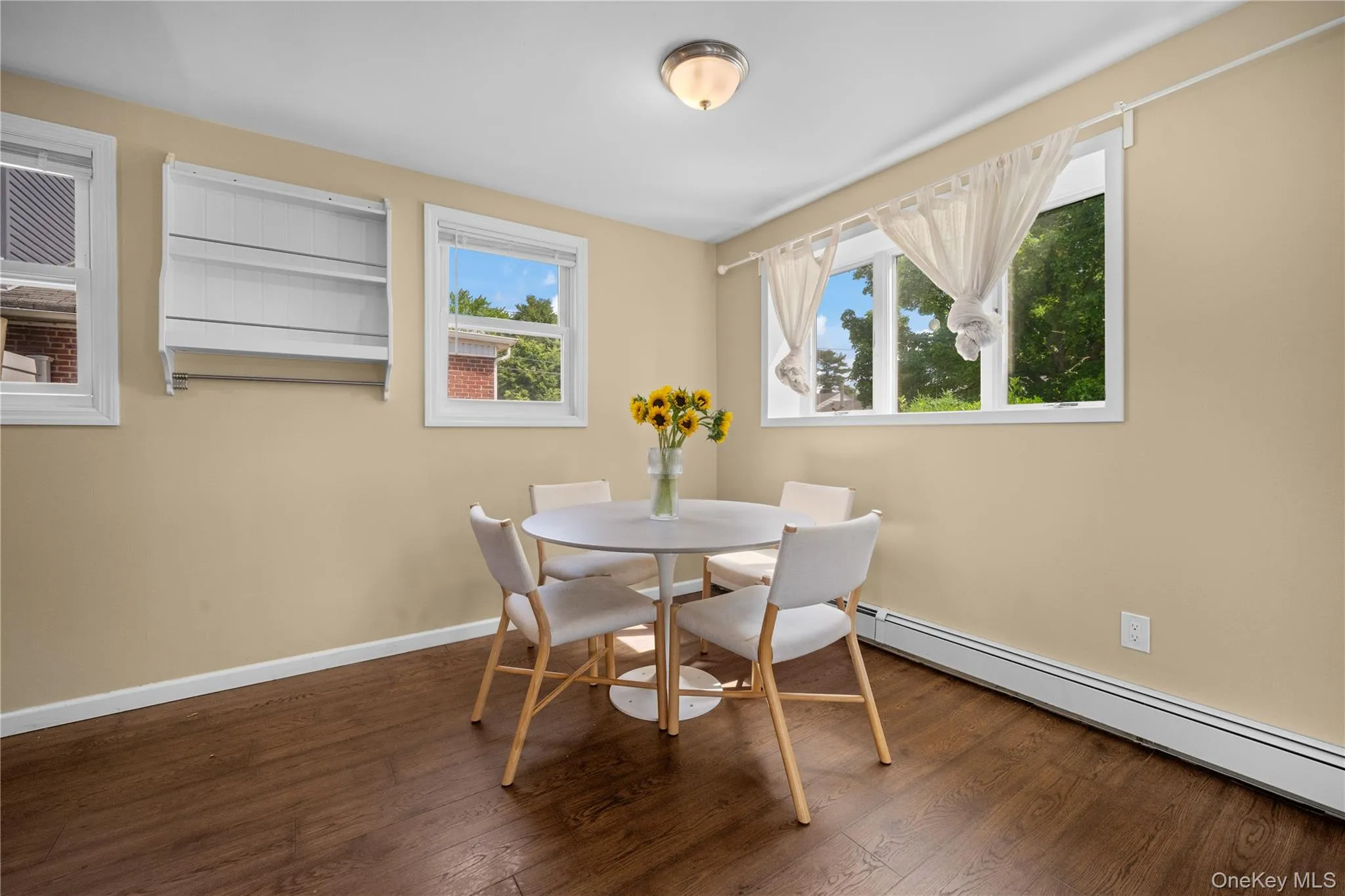 394 Warwick Road, Hempstead, NY, 5 Bedrooms Bedrooms, 8 Rooms Rooms,3 BathroomsBathrooms,Residential,For Rent,Warwick,0,1030948 394 Warwick Road, Hempstead, NY, 5 Bedrooms Bedrooms, 8 Rooms Rooms,3 BathroomsBathrooms,Residential,For Rent,Warwick,0,1030948