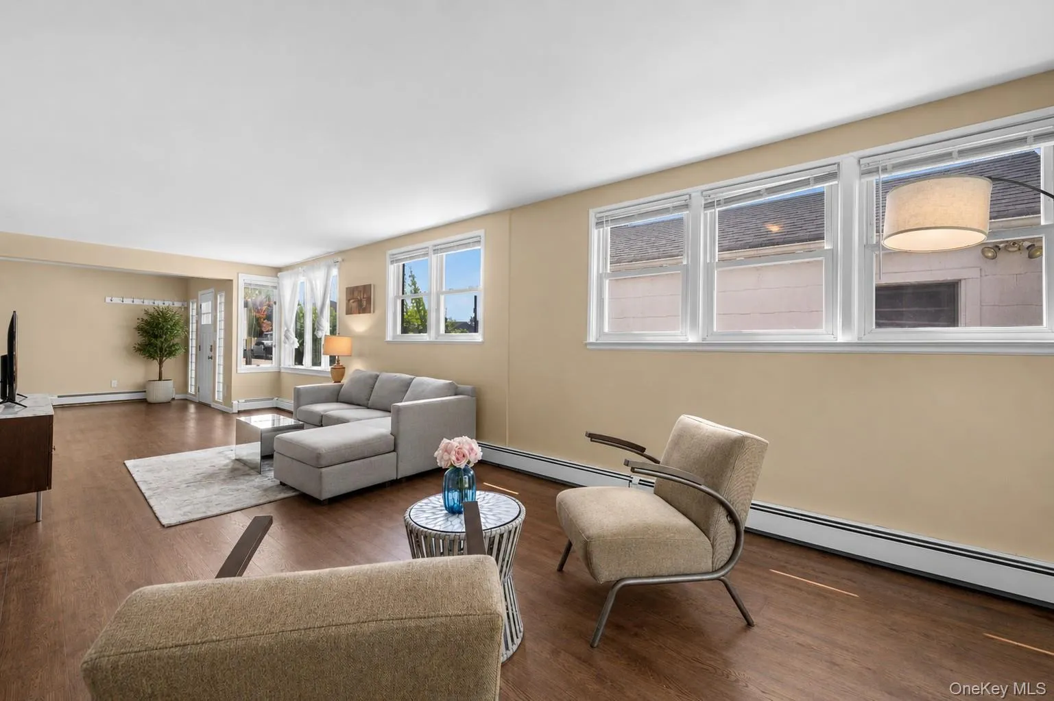 394 Warwick Road, Hempstead, NY, 5 Bedrooms Bedrooms, 8 Rooms Rooms,3 BathroomsBathrooms,Residential,For Rent,Warwick,0,1030948 394 Warwick Road, Hempstead, NY, 5 Bedrooms Bedrooms, 8 Rooms Rooms,3 BathroomsBathrooms,Residential,For Rent,Warwick,0,1030948
