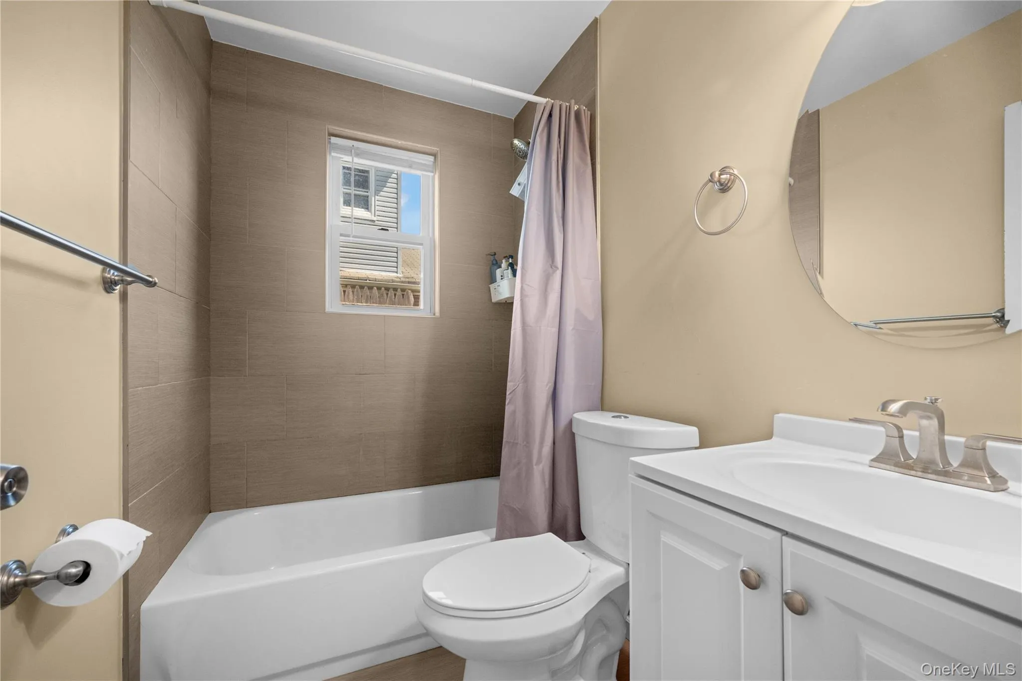 394 Warwick Road, Hempstead, NY, 5 Bedrooms Bedrooms, 8 Rooms Rooms,3 BathroomsBathrooms,Residential,For Rent,Warwick,0,1030948 394 Warwick Road, Hempstead, NY, 5 Bedrooms Bedrooms, 8 Rooms Rooms,3 BathroomsBathrooms,Residential,For Rent,Warwick,0,1030948