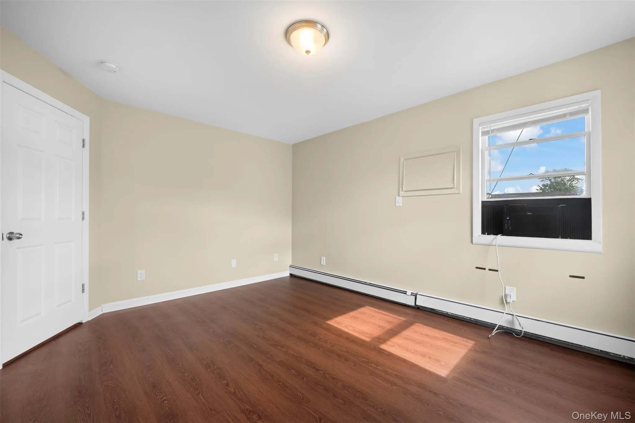 394 Warwick Road, Hempstead, NY, 5 Bedrooms Bedrooms, 8 Rooms Rooms,3 BathroomsBathrooms,Residential,For Rent,Warwick,0,1030948 394 Warwick Road, Hempstead, NY, 5 Bedrooms Bedrooms, 8 Rooms Rooms,3 BathroomsBathrooms,Residential,For Rent,Warwick,0,1030948