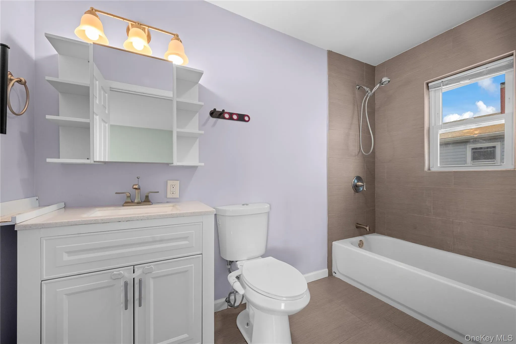 394 Warwick Road, Hempstead, NY, 5 Bedrooms Bedrooms, 8 Rooms Rooms,3 BathroomsBathrooms,Residential,For Rent,Warwick,0,1030948 394 Warwick Road, Hempstead, NY, 5 Bedrooms Bedrooms, 8 Rooms Rooms,3 BathroomsBathrooms,Residential,For Rent,Warwick,0,1030948