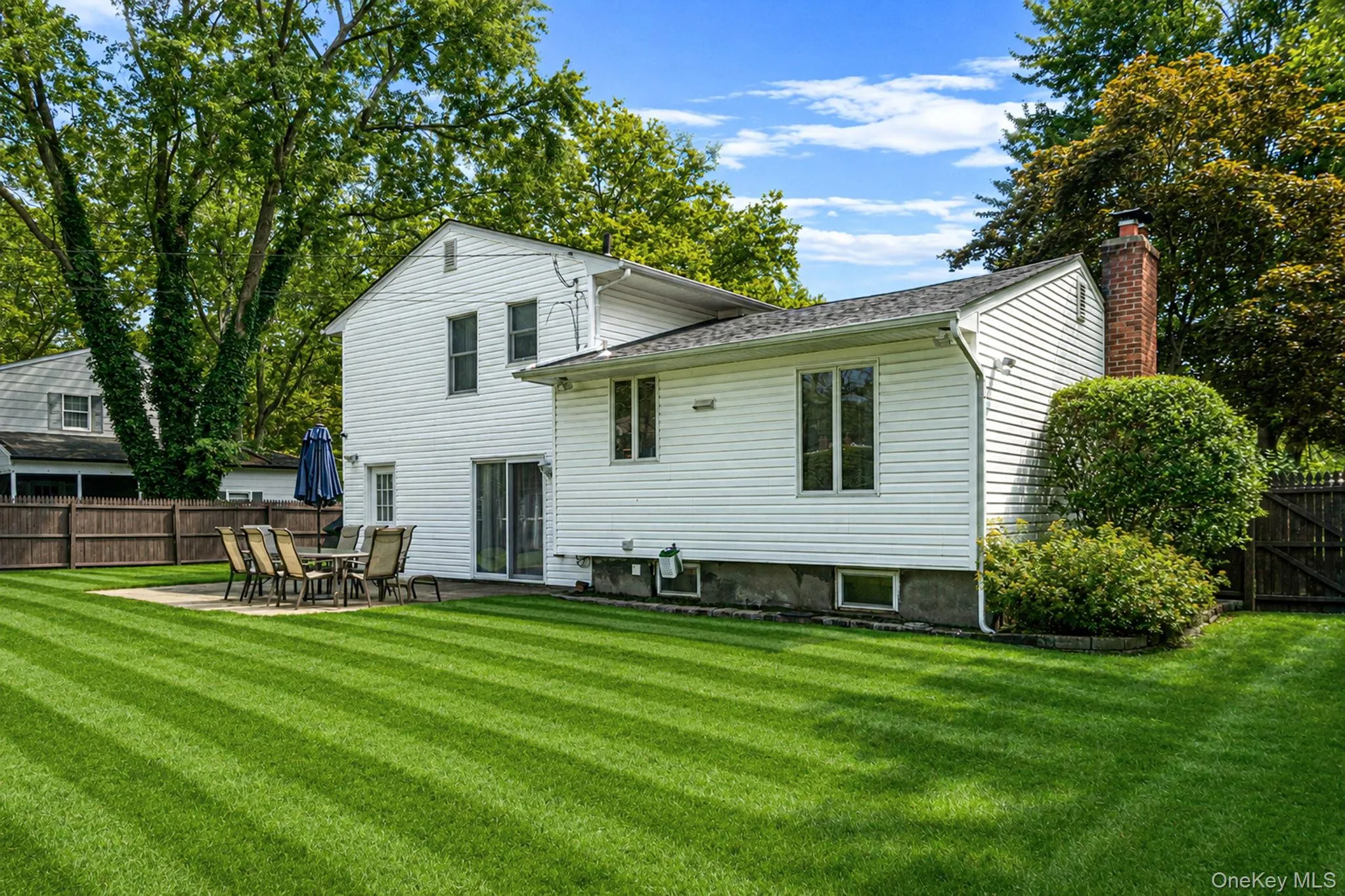 49 Munson Court, Huntington, NY, 3 Bedrooms Bedrooms, 7 Rooms Rooms,1 BathroomBathrooms,Residential,For Rent,Munson,0,1030949 49 Munson Court, Huntington, NY, 3 Bedrooms Bedrooms, 7 Rooms Rooms,1 BathroomBathrooms,Residential,For Rent,Munson,0,1030949