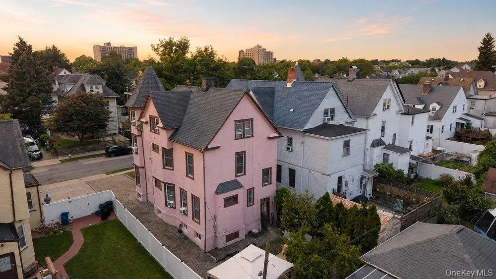 129 Urban Street, Mount Vernon, NY, 5 Bedrooms Bedrooms, 9 Rooms Rooms,2 BathroomsBathrooms,Residential,For Rent,Urban,0,1030951 129 Urban Street, Mount Vernon, NY, 5 Bedrooms Bedrooms, 9 Rooms Rooms,2 BathroomsBathrooms,Residential,For Rent,Urban,0,1030951