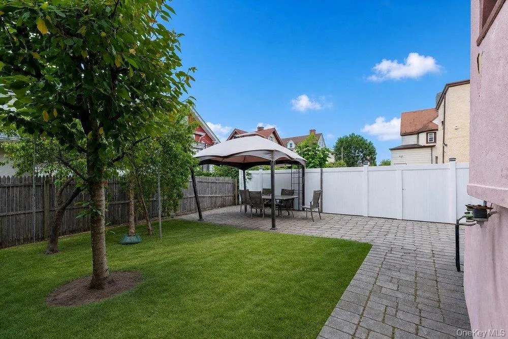 129 Urban Street, Mount Vernon, NY, 5 Bedrooms Bedrooms, 9 Rooms Rooms,2 BathroomsBathrooms,Residential,For Rent,Urban,0,1030951 129 Urban Street, Mount Vernon, NY, 5 Bedrooms Bedrooms, 9 Rooms Rooms,2 BathroomsBathrooms,Residential,For Rent,Urban,0,1030951