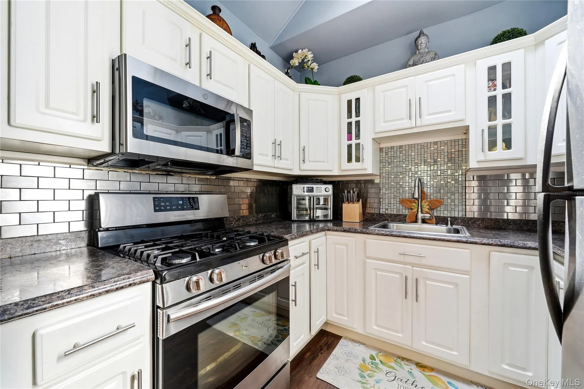 350 Boulder Street, Islip, NY, 2 Bedrooms Bedrooms, 5 Rooms Rooms,2 BathroomsBathrooms,Residential,For Rent,Boulder,0,1030955 350 Boulder Street, Islip, NY, 2 Bedrooms Bedrooms, 5 Rooms Rooms,2 BathroomsBathrooms,Residential,For Rent,Boulder,0,1030955
