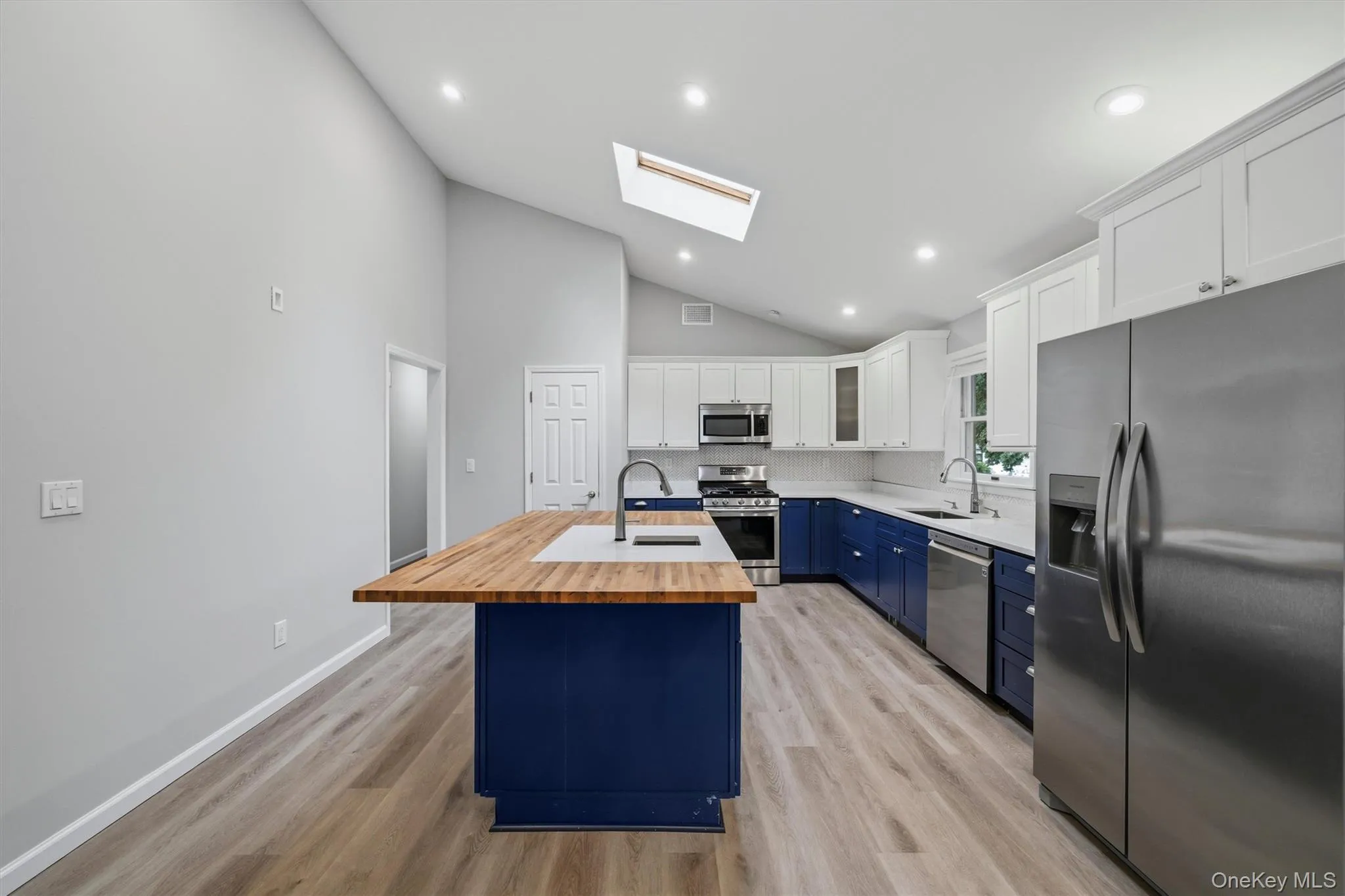 30 Suffern Road, Ramapo, NY, 4 Bedrooms Bedrooms, 9 Rooms Rooms,3 BathroomsBathrooms,Residential,For Rent,Suffern,0,1030956 30 Suffern Road, Ramapo, NY, 4 Bedrooms Bedrooms, 9 Rooms Rooms,3 BathroomsBathrooms,Residential,For Rent,Suffern,0,1030956