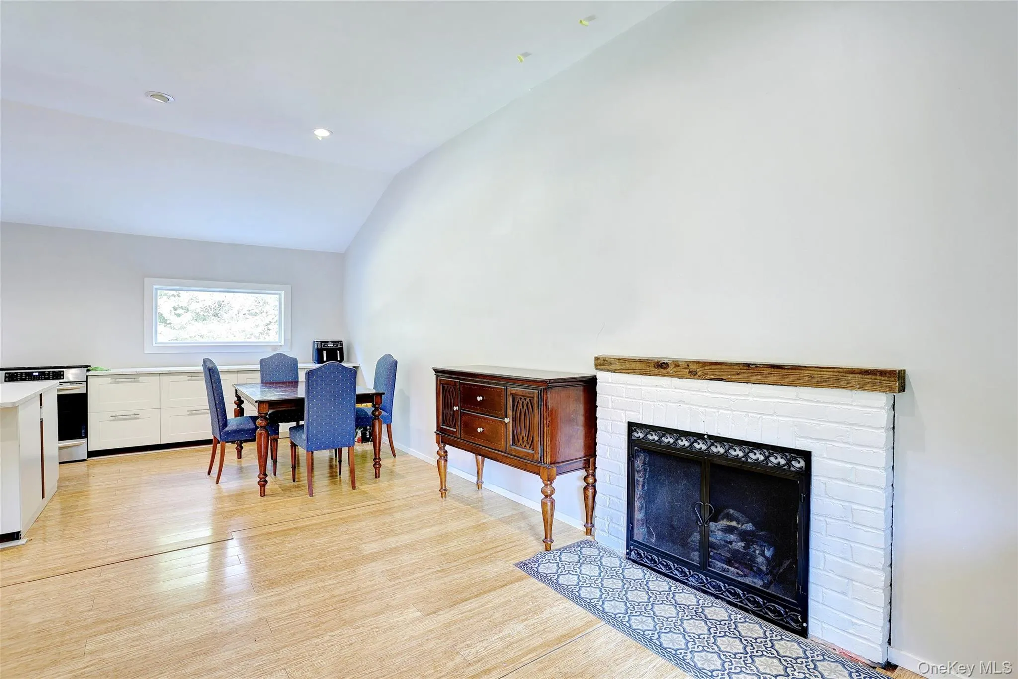 561 Babbling Brook Lane, Clarkstown, NY, 4 Bedrooms Bedrooms, 9 Rooms Rooms,3 BathroomsBathrooms,Residential,For Rent,Babbling Brook,0,1030958 561 Babbling Brook Lane, Clarkstown, NY, 4 Bedrooms Bedrooms, 9 Rooms Rooms,3 BathroomsBathrooms,Residential,For Rent,Babbling Brook,0,1030958