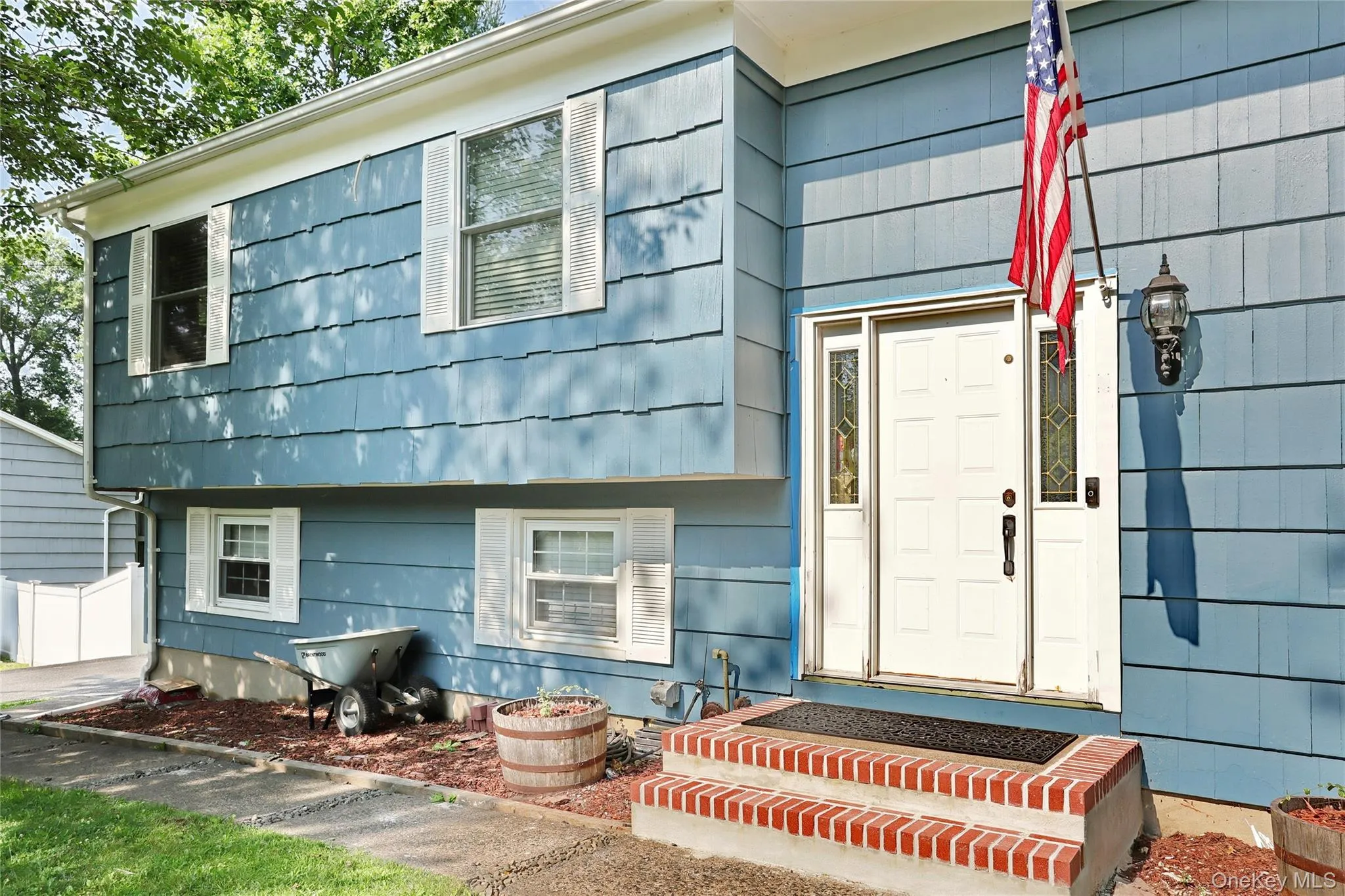 561 Babbling Brook Lane, Clarkstown, NY, 4 Bedrooms Bedrooms, 9 Rooms Rooms,3 BathroomsBathrooms,Residential,For Rent,Babbling Brook,0,1030958 561 Babbling Brook Lane, Clarkstown, NY, 4 Bedrooms Bedrooms, 9 Rooms Rooms,3 BathroomsBathrooms,Residential,For Rent,Babbling Brook,0,1030958